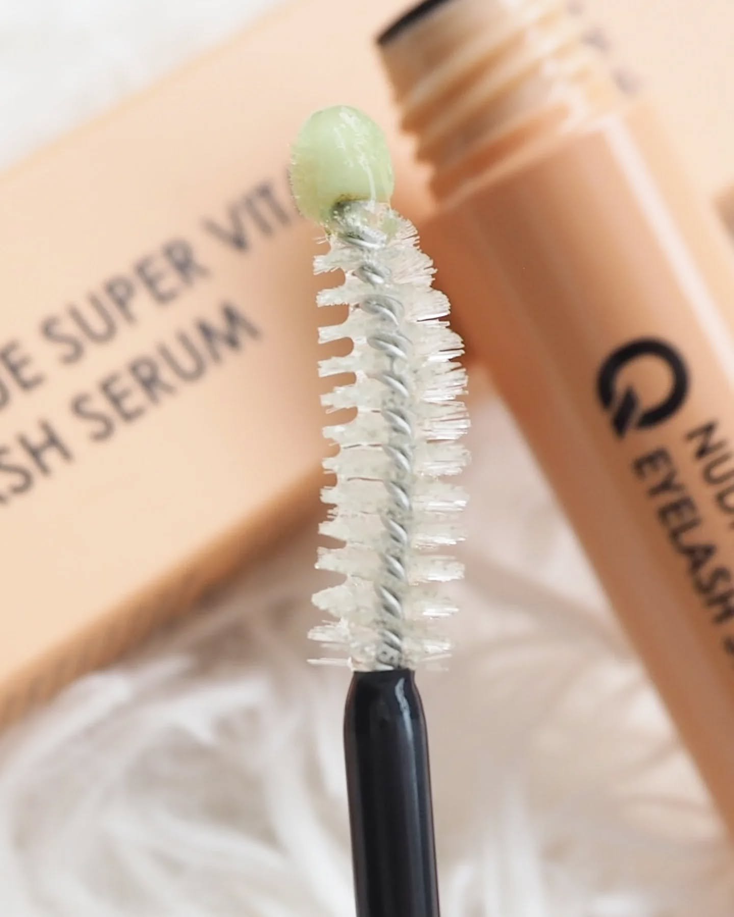 スーパーバイタルアイラッシュセラム/NUDIQUE/まつげ美容液を使ったクチコミ（2枚目）