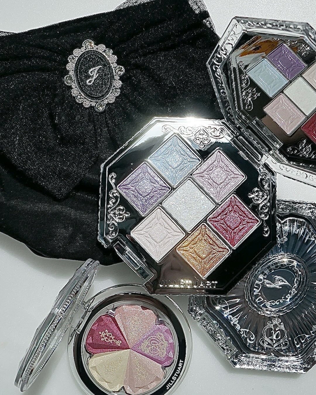 ジルスチュアート 20th アニバーサリー ジュエルカラーコンパクト/JILL STUART/アイシャドウパレットを使ったクチコミ(1枚目)