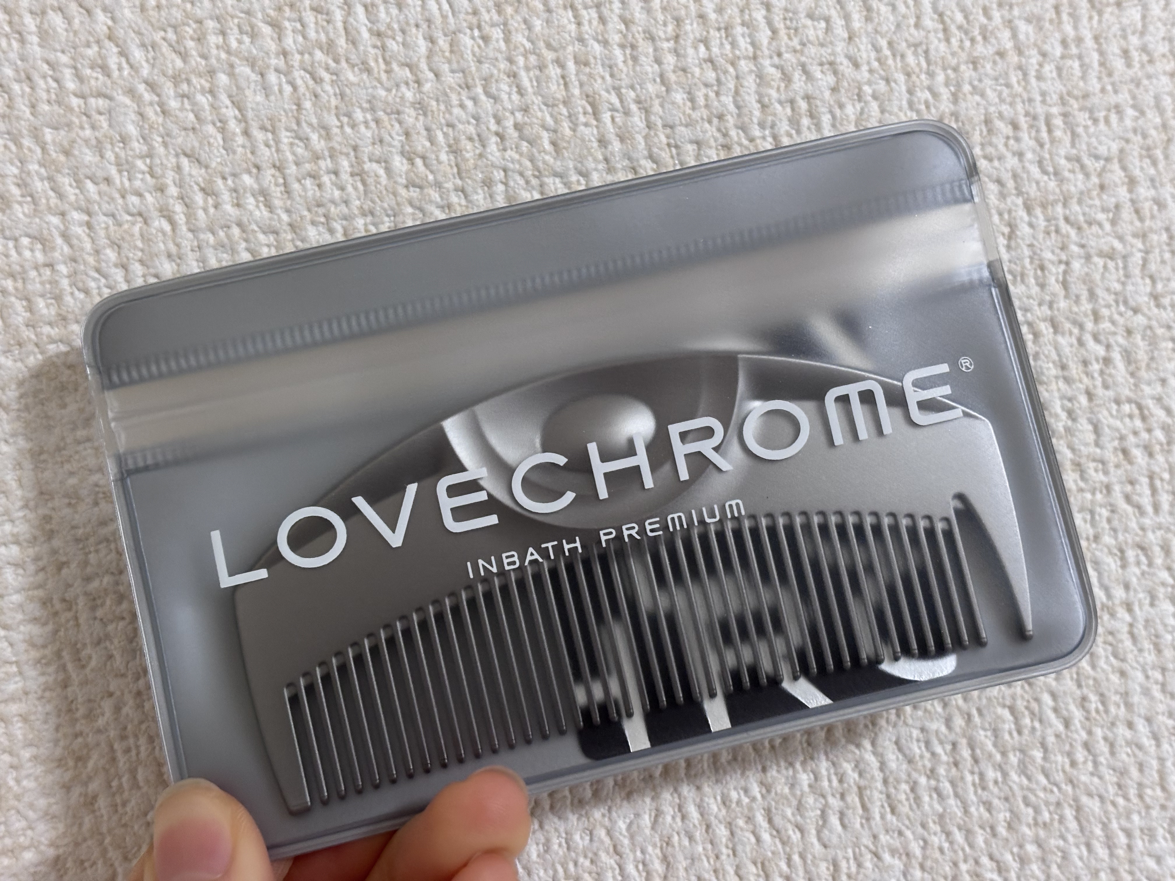 PG ツキ プレミアムブラック/LOVECHROME/ヘアコームを使ったクチコミ（1枚目）