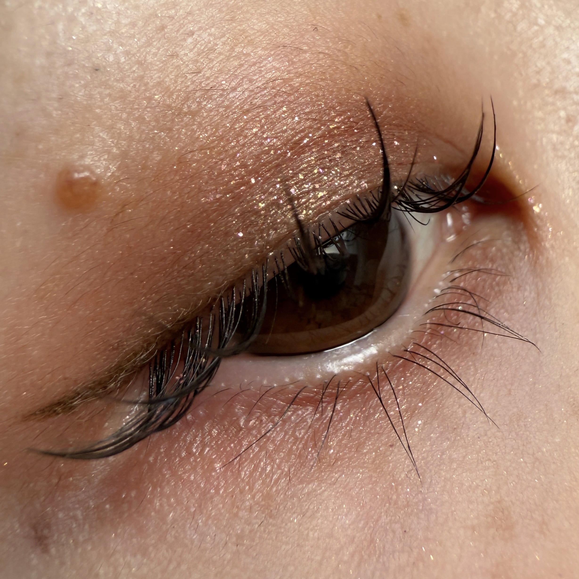 アディクション ザ アイシャドウ スパークル/ADDICTION/単色アイシャドウを使ったクチコミ（2枚目）