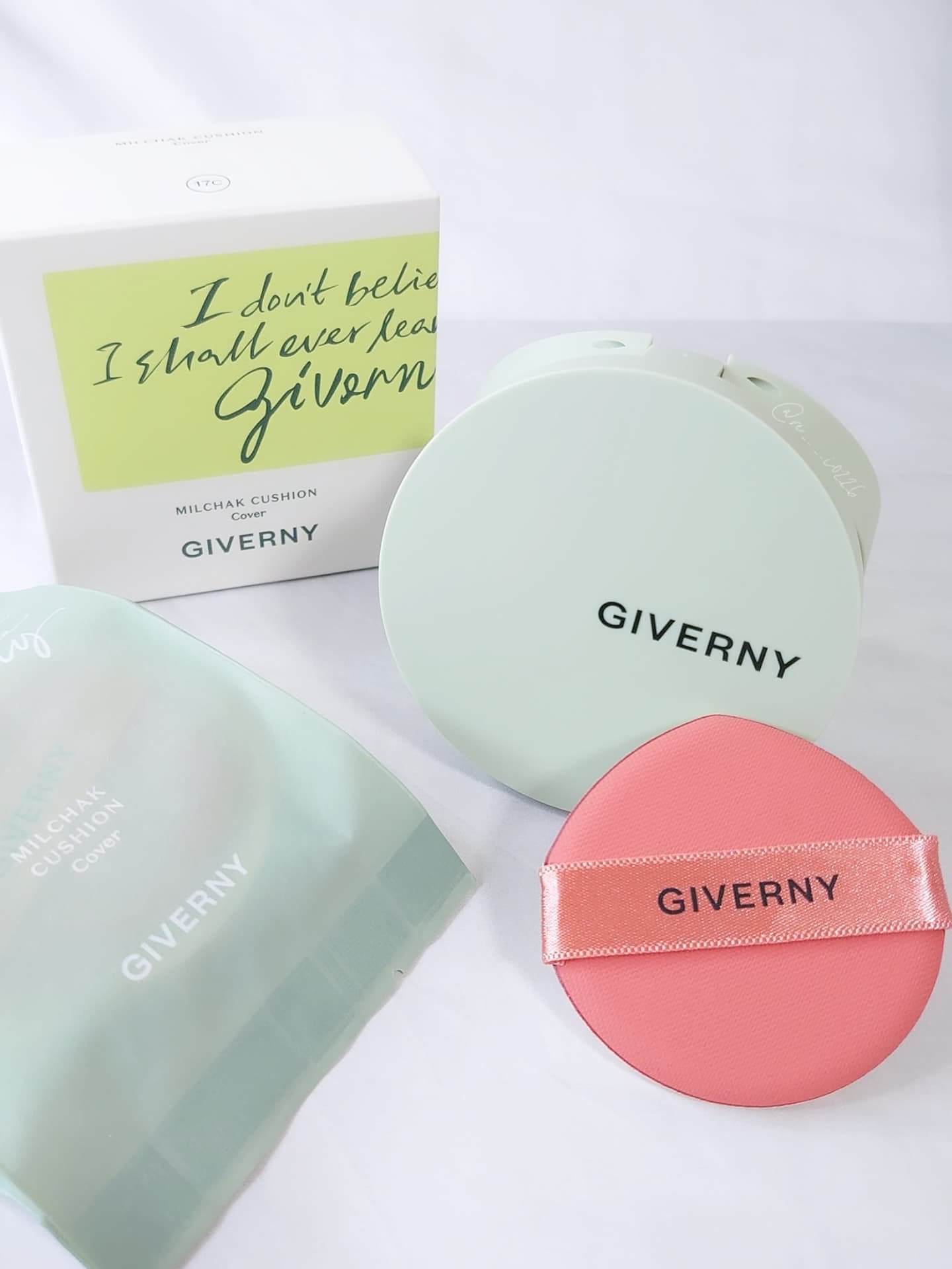 ジヴェルニー 密着カバークッション/GIVERNY/クッションファンデーションを使ったクチコミ（1枚目）