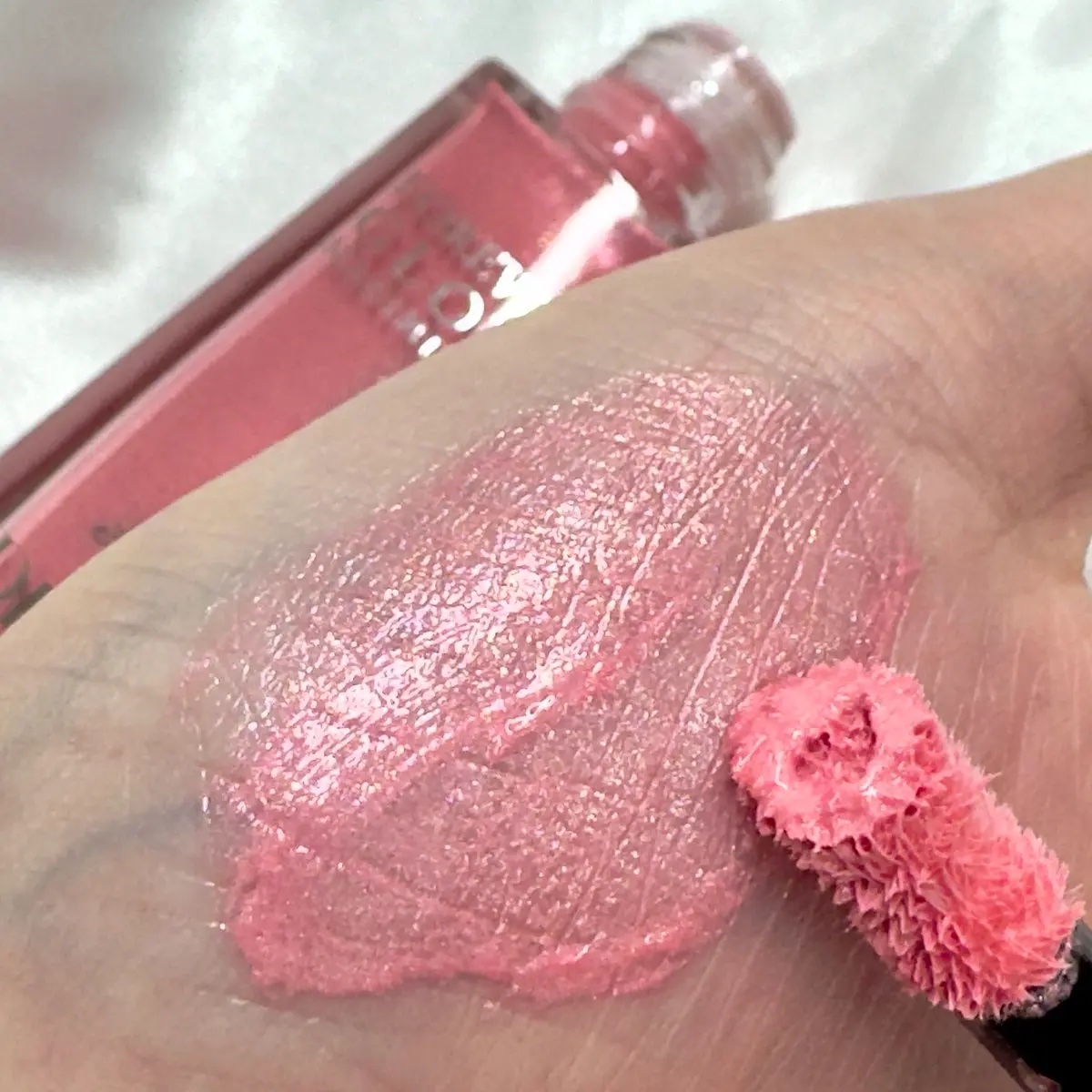 ディオールスキン フォーエヴァー グロウ マキシマイザー 212 チュチュ/Dior/ハイライトを使ったクチコミ（2枚目）