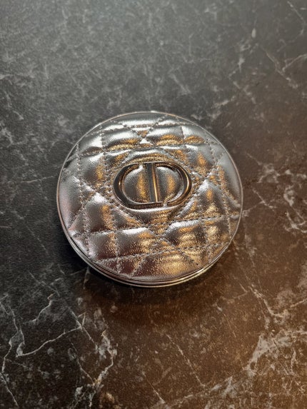 ディオールスキン フォーエヴァー グロウ ルミナイザー/Dior/ハイライトを使ったクチコミ(2枚目)