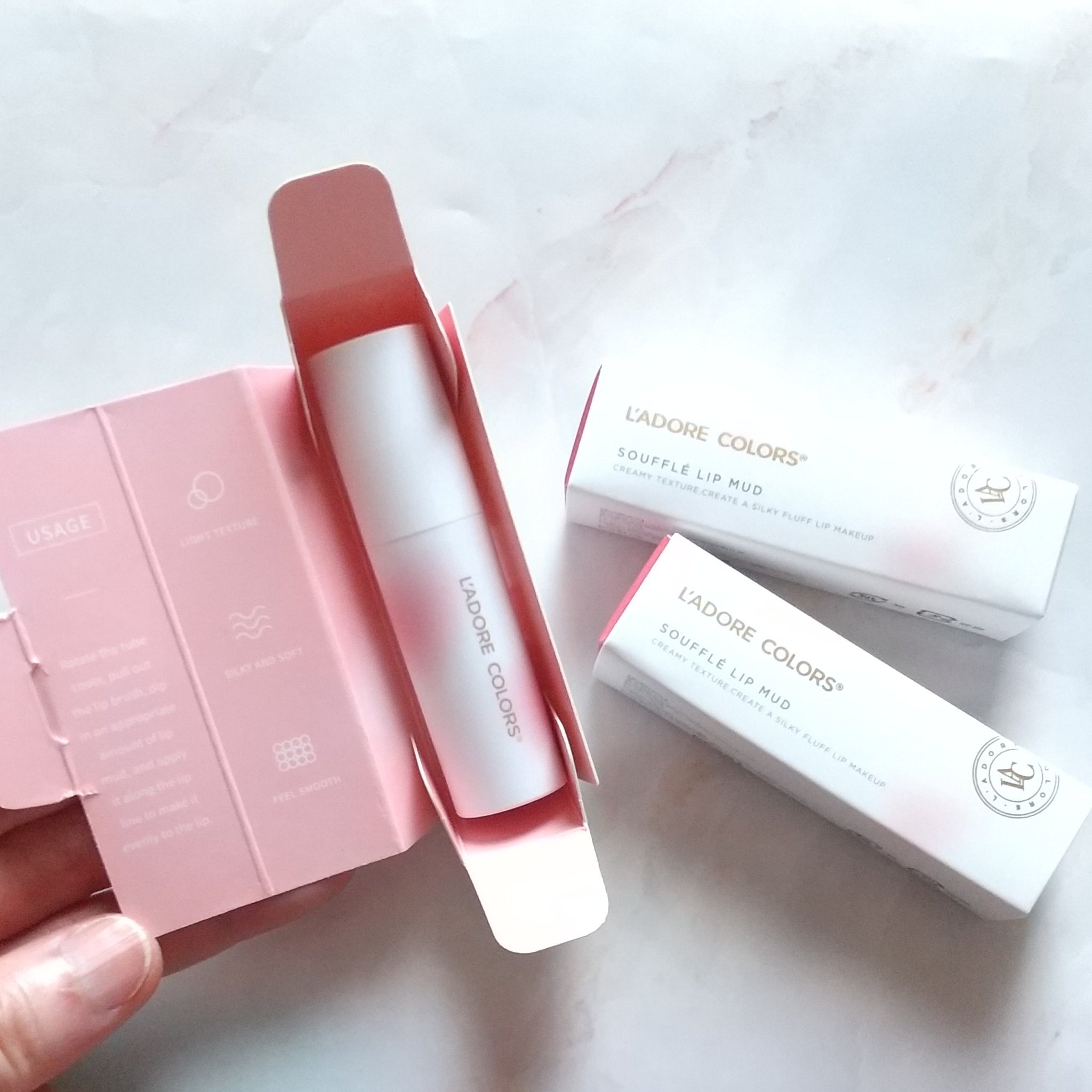 スフレマットリップ/L'adore Colors/口紅を使ったクチコミ（2枚目）