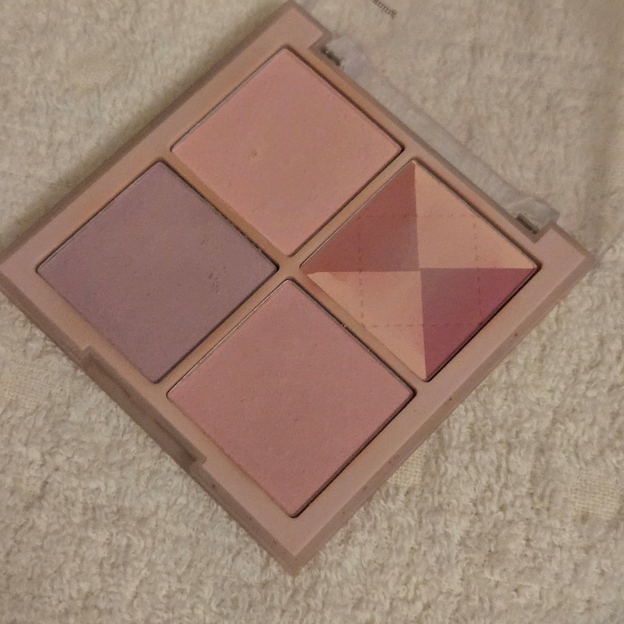 ブレンディングムードチーク 05 バイオレットニット/dasique/パウダーチークを使ったクチコミ（1枚目）