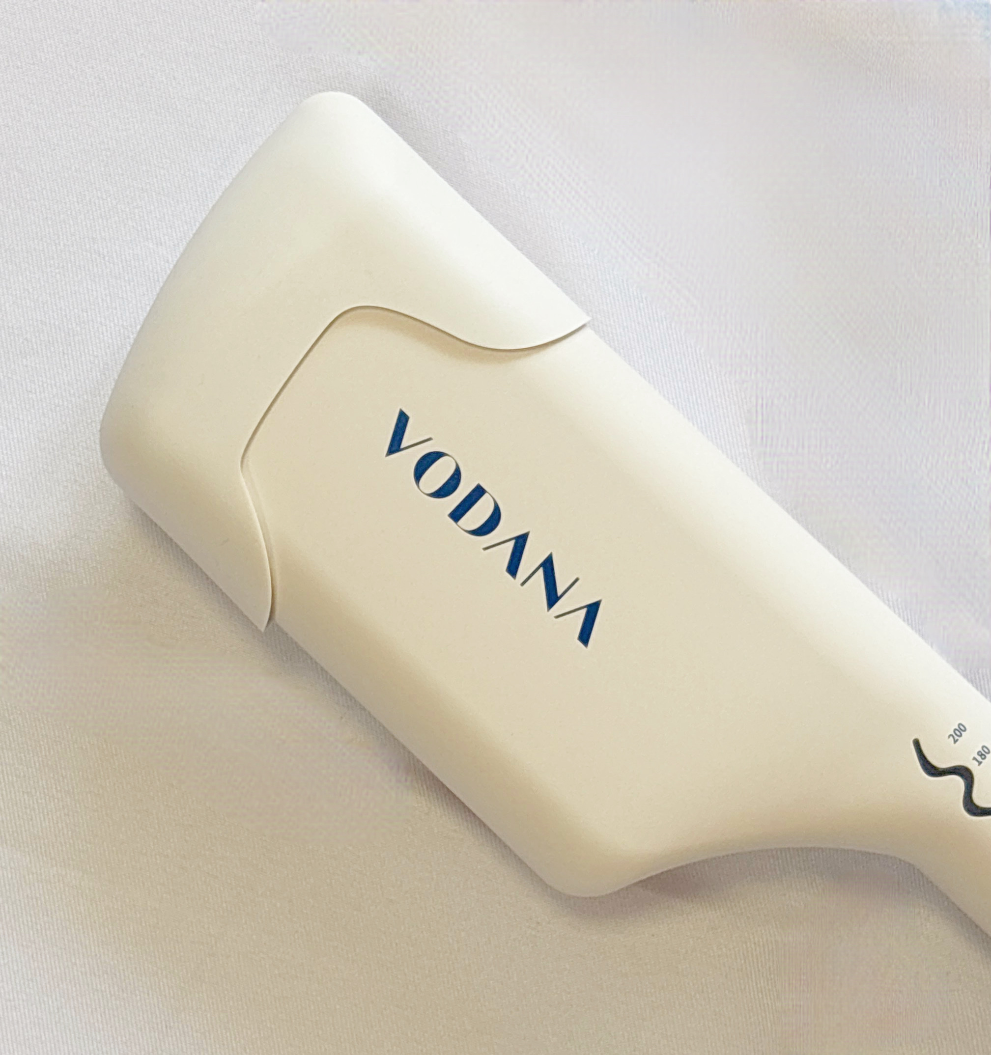 チャンス オー タンドゥル ヘア ミスト/CHANEL/ヘアミストを使ったクチコミ（2枚目）