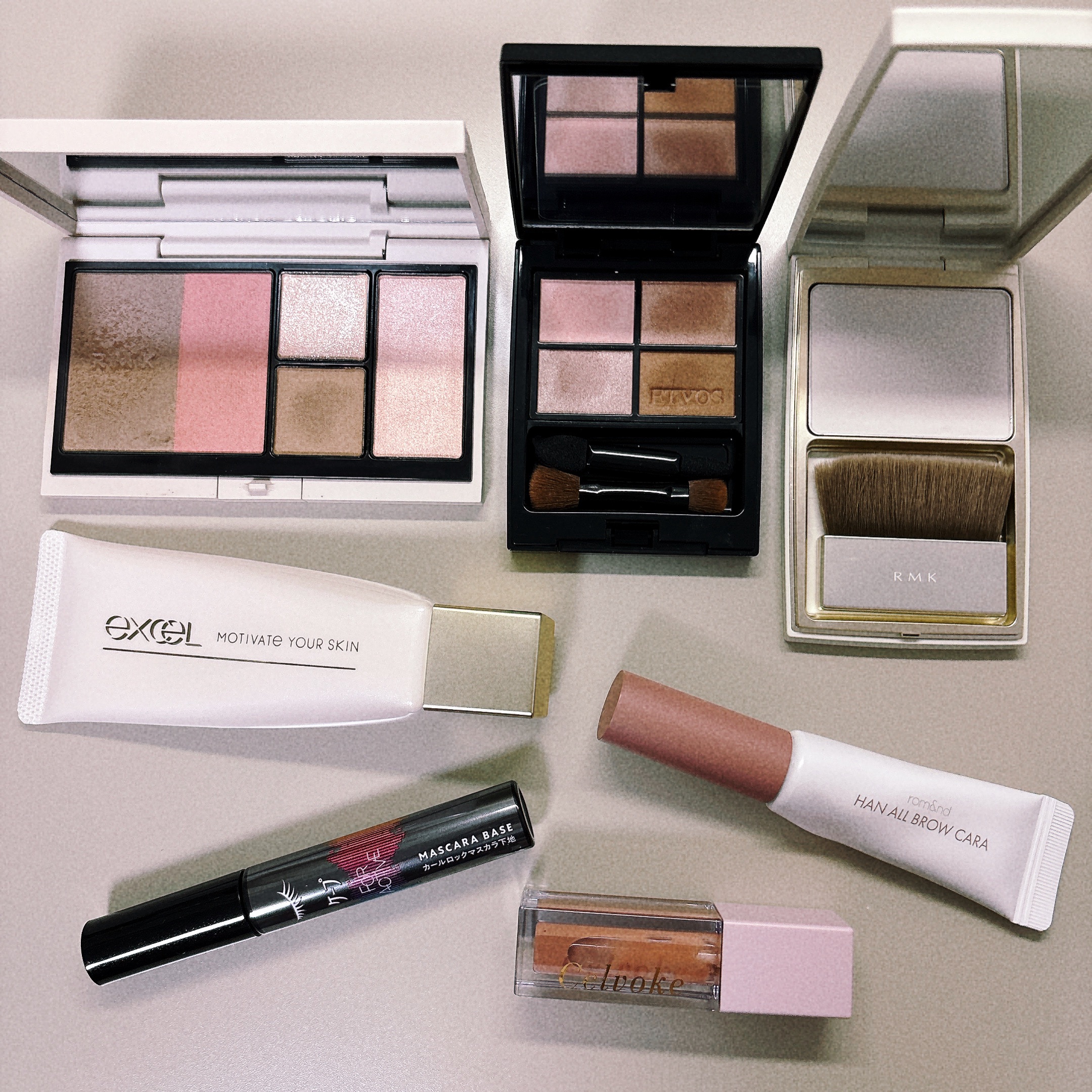 RMK シェイド&グロウ フェイスパレット /RMK/アイシャドウパレットを使ったクチコミ（1枚目）