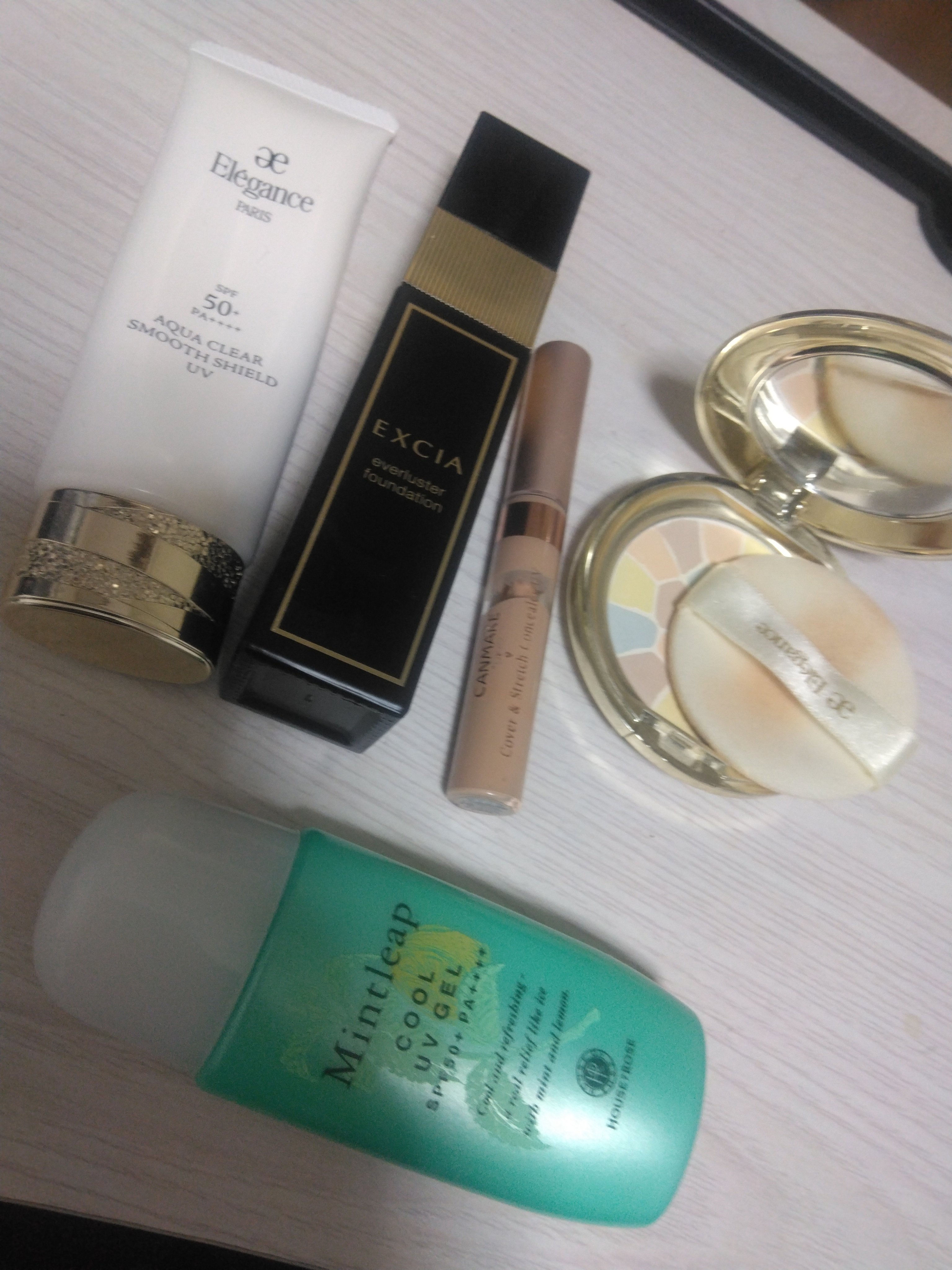 エクシア エバーラスター ファンデーション NA211 ミディアムナチュラル/ALBION/リキッドファンデーションを使ったクチコミ（1枚目）