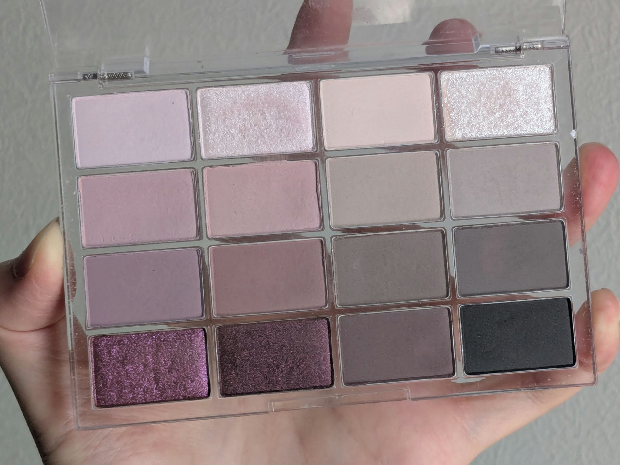 ソフトブラーリングアイパレット/wakemake/アイシャドウパレットを使ったクチコミ（3枚目）