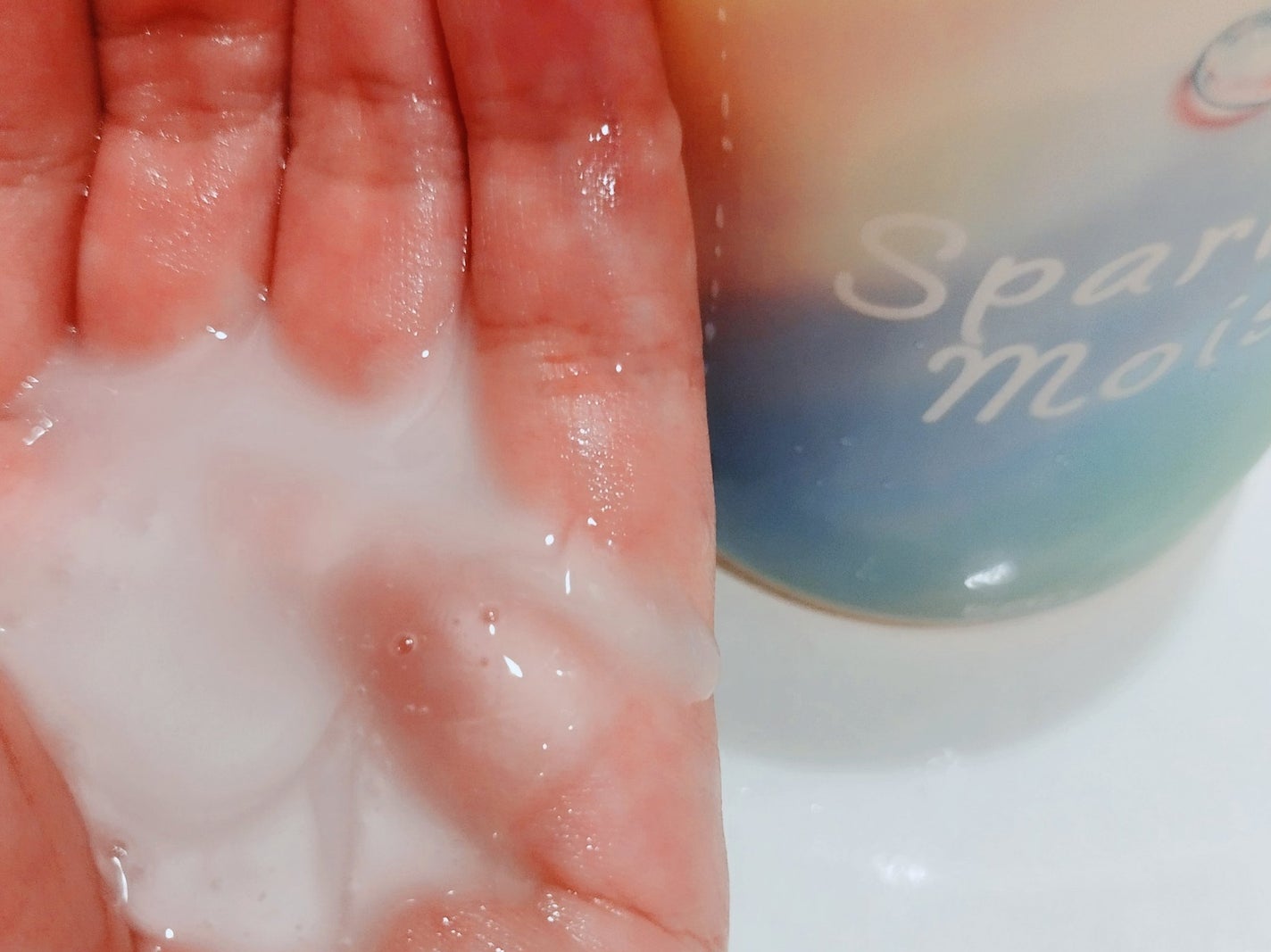 エッセンシャルプレミアム バリアシャンプー・コンディショナー スパークルモイスト/エッセンシャル/市販シャンプーを使ったクチコミ(2枚目)