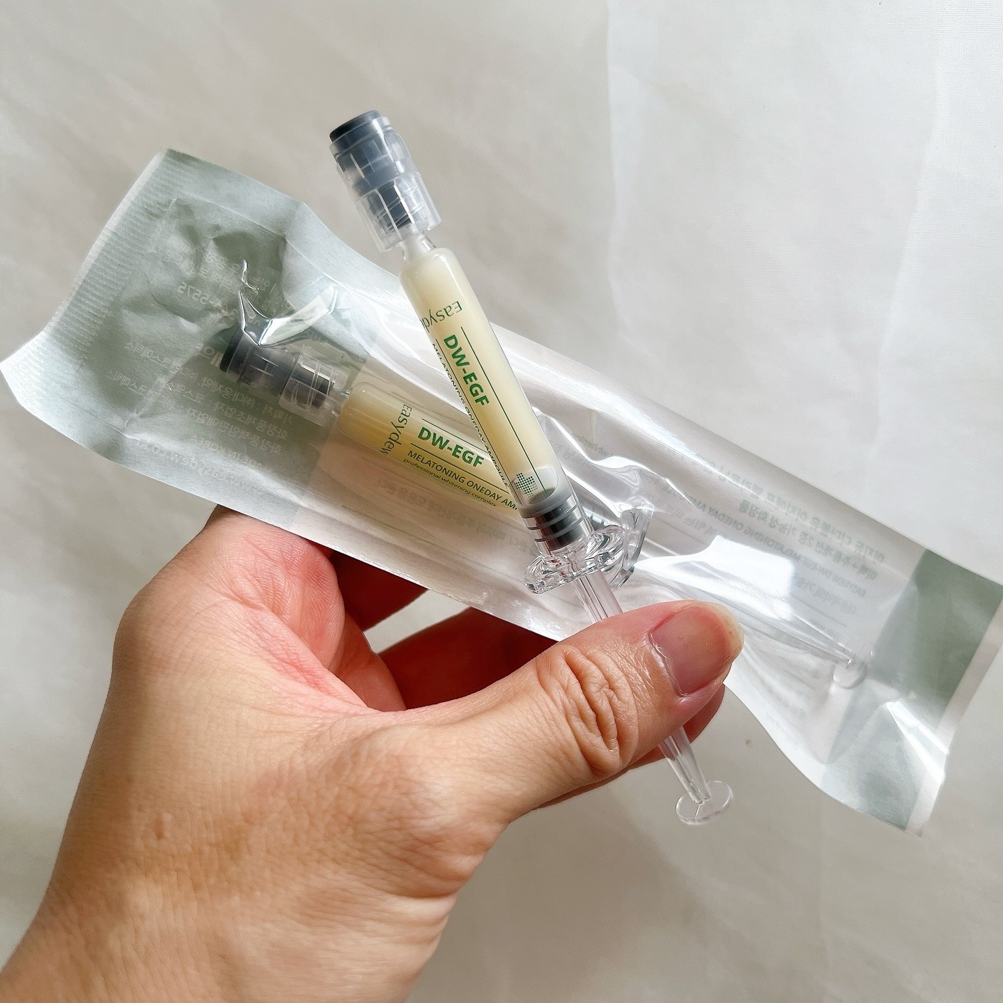 メラトーニングアンプル/Easydew/美容液を使ったクチコミ（3枚目）