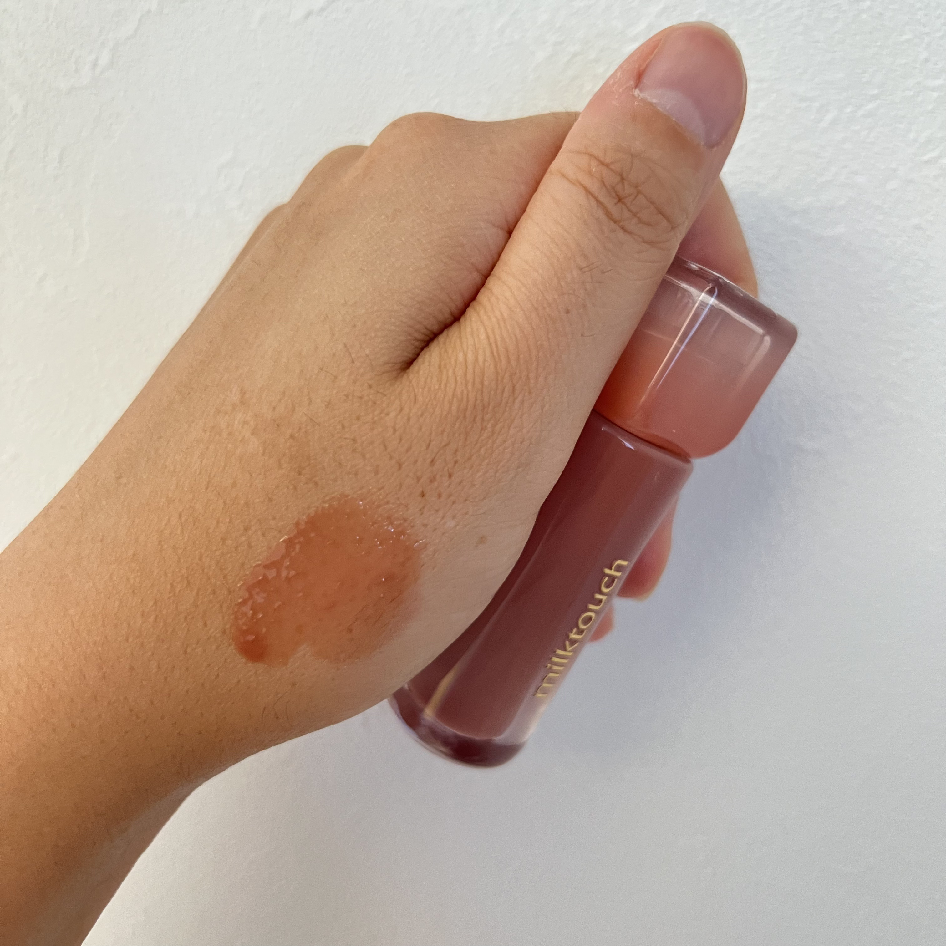 デューステインシアーリップグロス 01 モーニングヘイズ(WEB限定色)/Milk Touch/リップグロスを使ったクチコミ（1枚目）