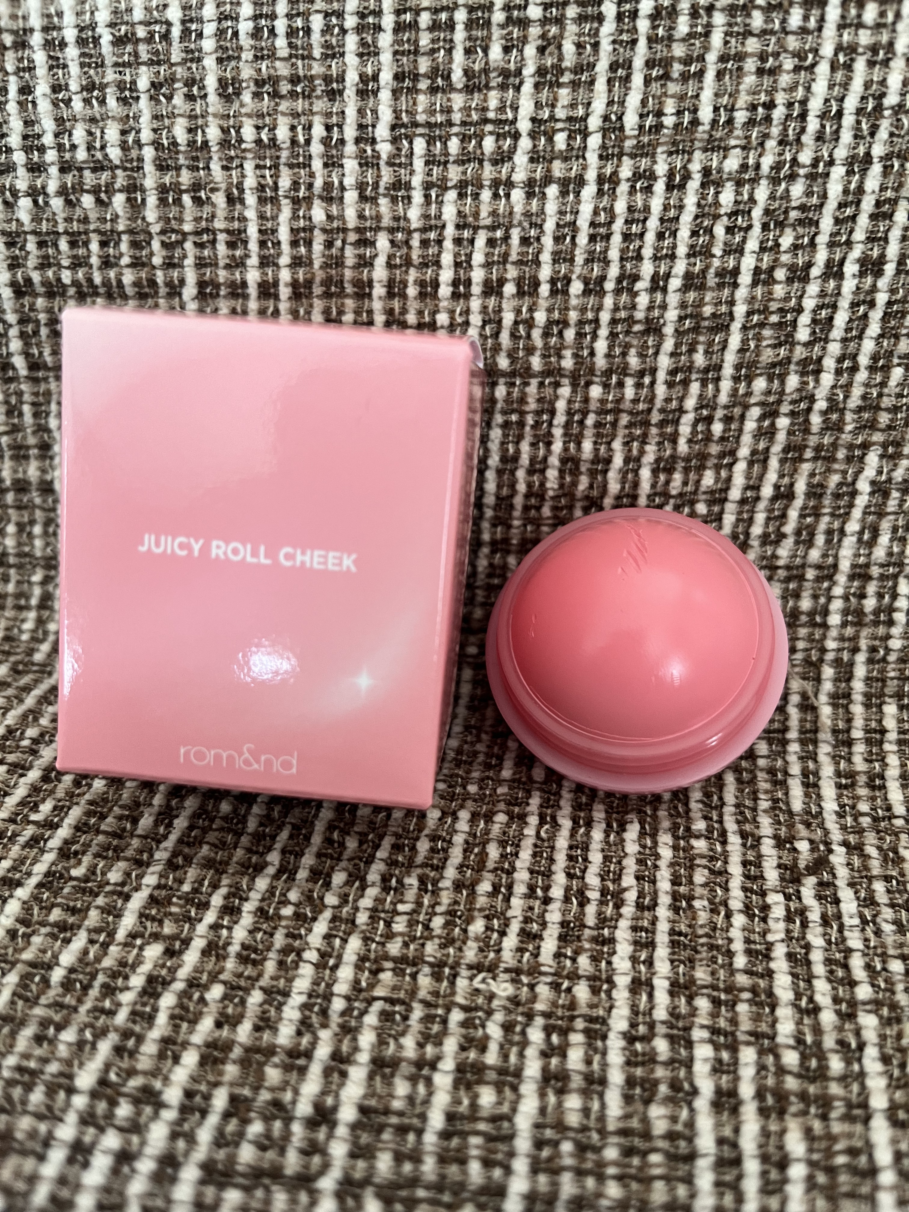ジューシーロールチーク/rom&nd/ジェル・クリームチークを使ったクチコミ（2枚目）