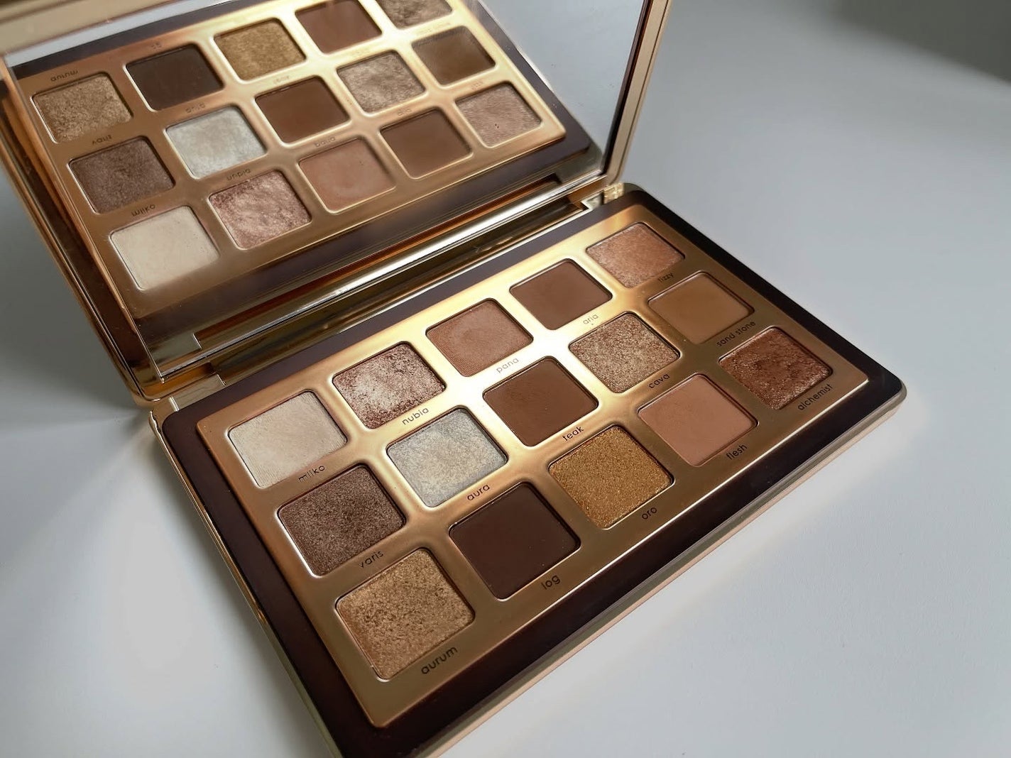 Golden Eyeshadow Palette/Natasha Denona/アイシャドウパレットを使ったクチコミ(4枚目)