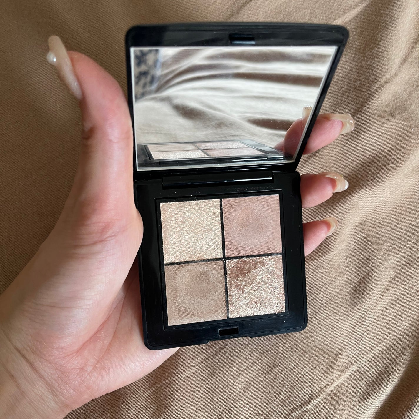 CURATED EYE QUAD/H&M/アイシャドウパレットを使ったクチコミ(2枚目)