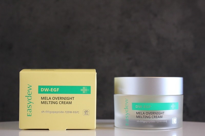 メラオーバーナイトメルティングクリーム / Easydew