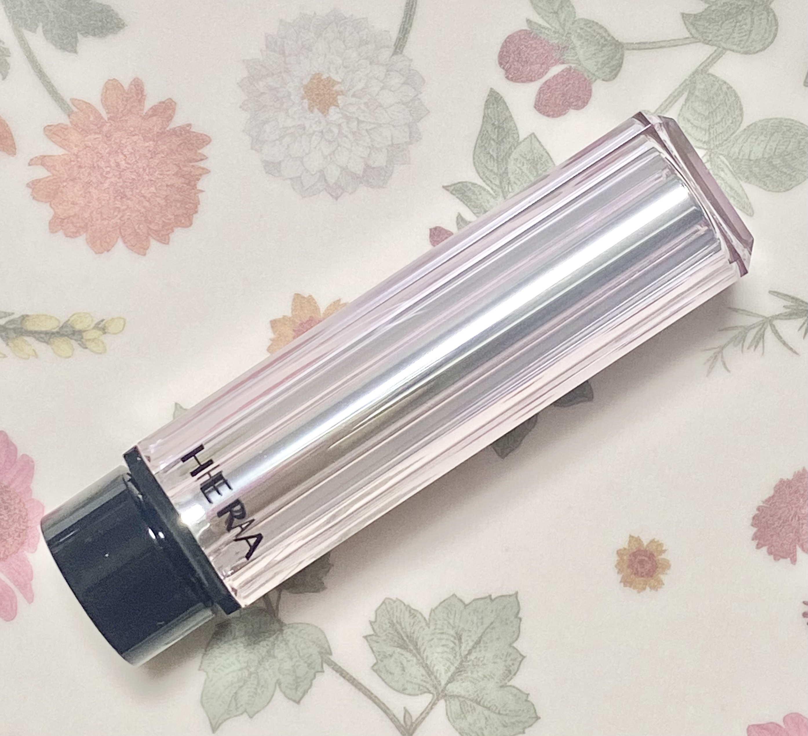 センシュアル ティンティッド シャイン スティック/HERA/口紅を使ったクチコミ（2枚目）