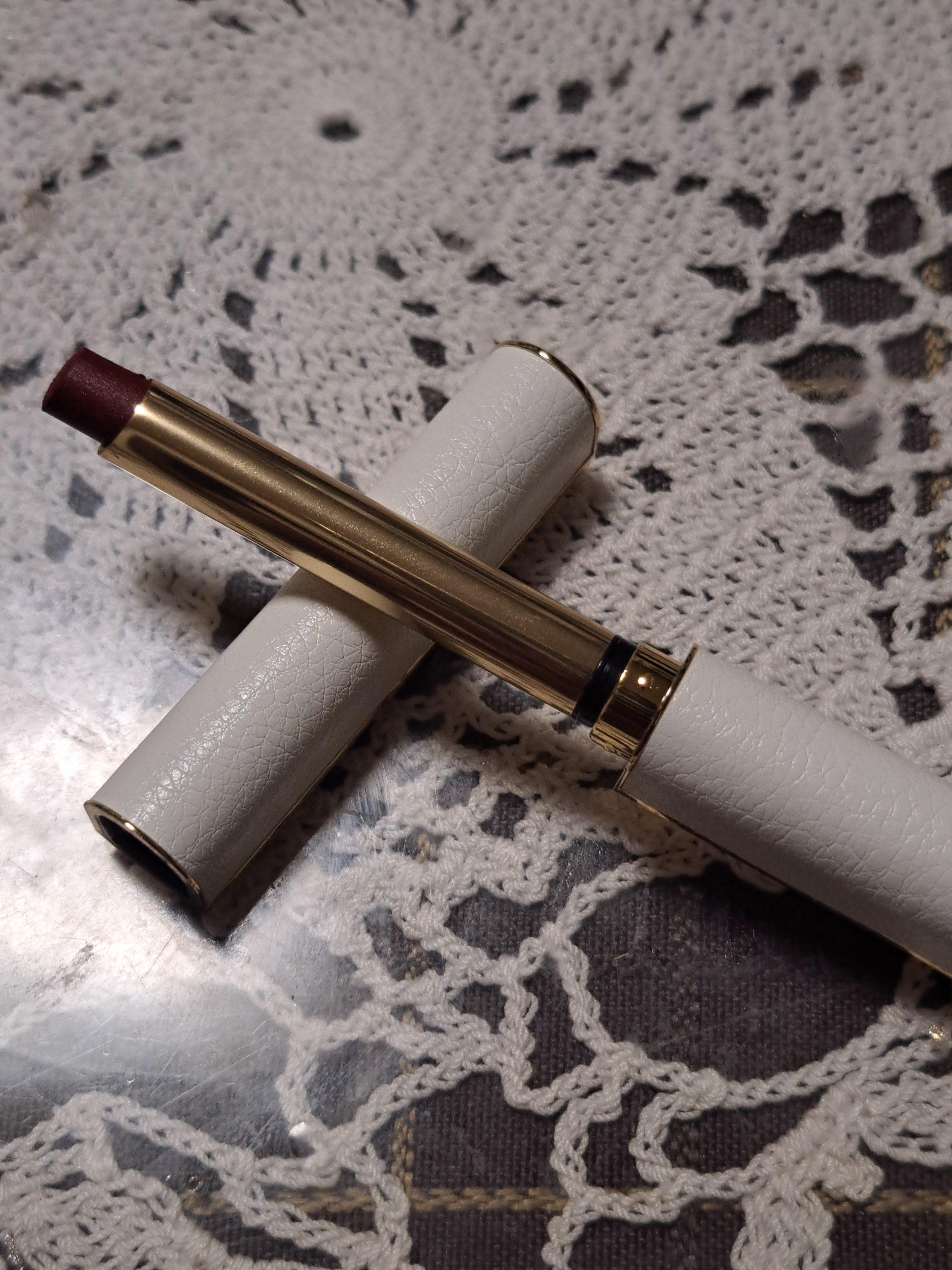 PERFECT DIARY ルージュ インテンス ベルベット スリムリップのクチコミ「購入品

PERFECT DIARYのルージュ インテンス ベルベット スリムリップL06購入.....」（3枚目）