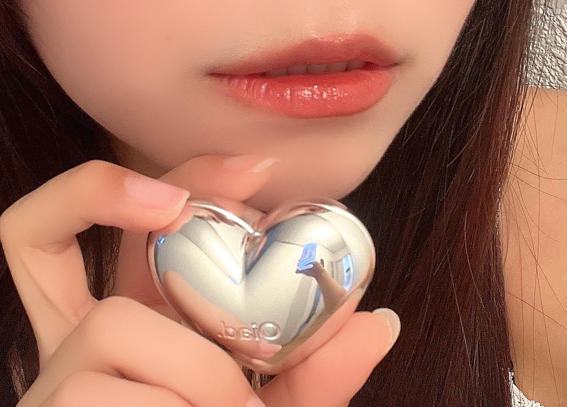 クラッシュド リキッド リップ/BOBBI BROWN/口紅を使ったクチコミ（3枚目）