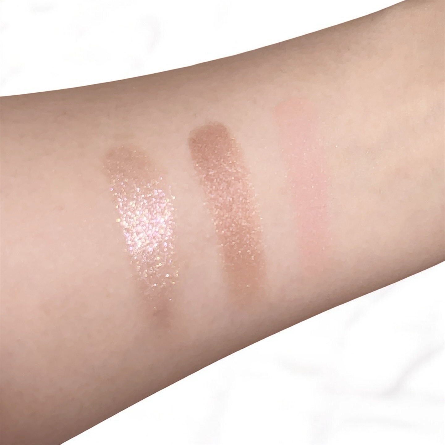 トリプルアイパレット 02 ベリー/hana by hince/アイシャドウパレットを使ったクチコミ（2枚目）