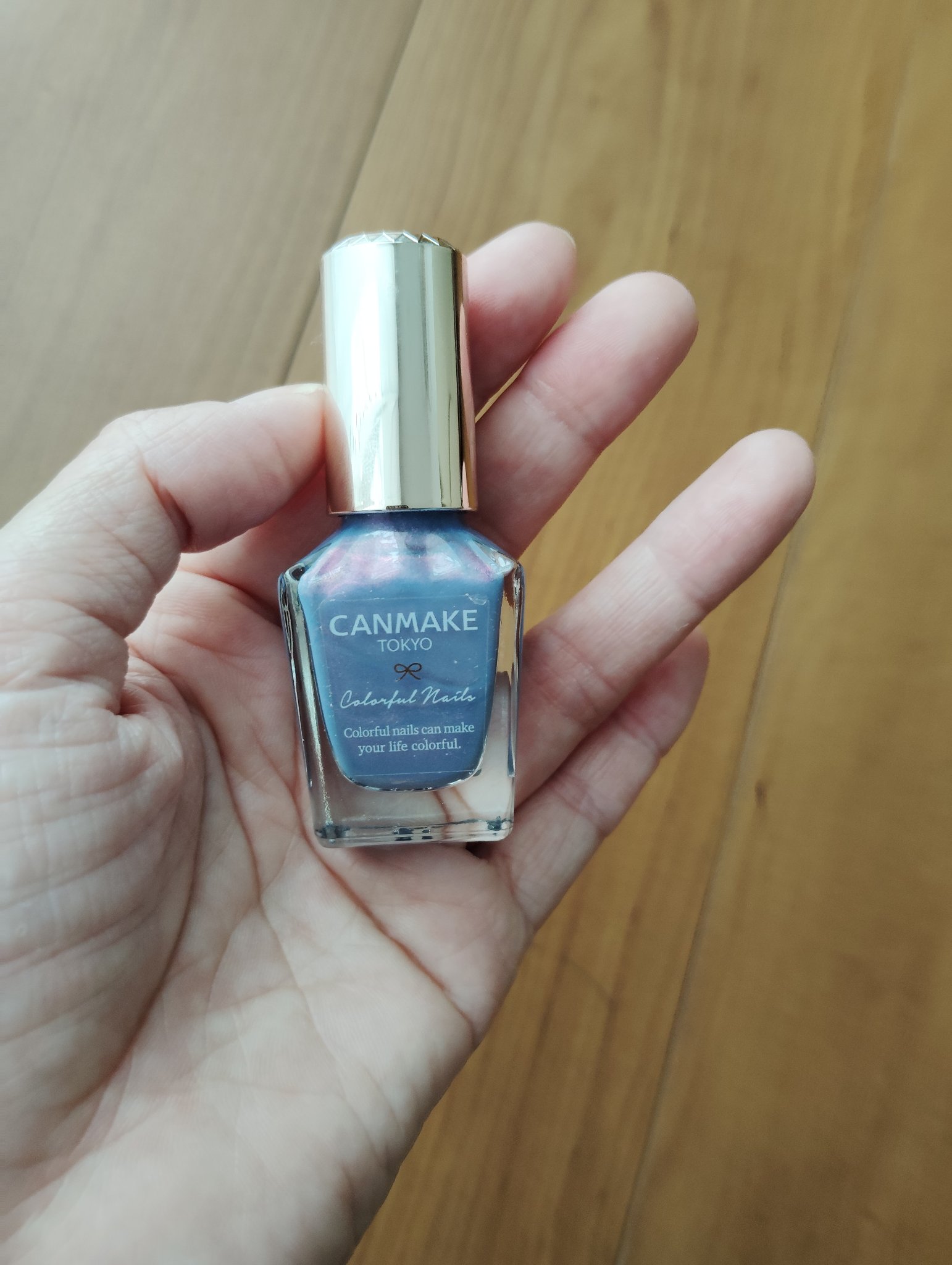 カラフルネイルズ N116 DJナイト/キャンメイク/マニキュアを使ったクチコミ（1枚目）