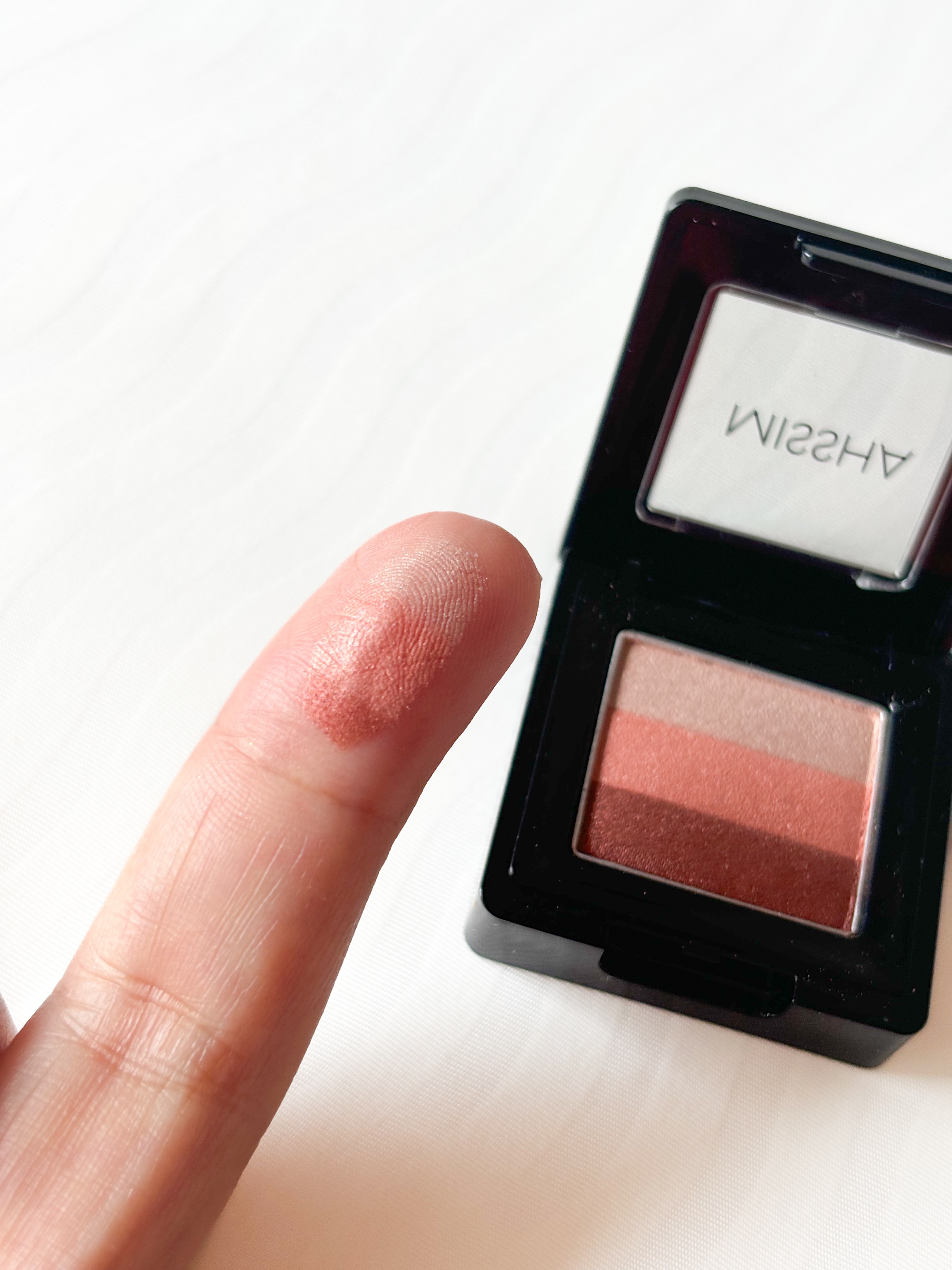 トリプルシャドウ No.06/MISSHA/アイシャドウパレットを使ったクチコミ（3枚目）