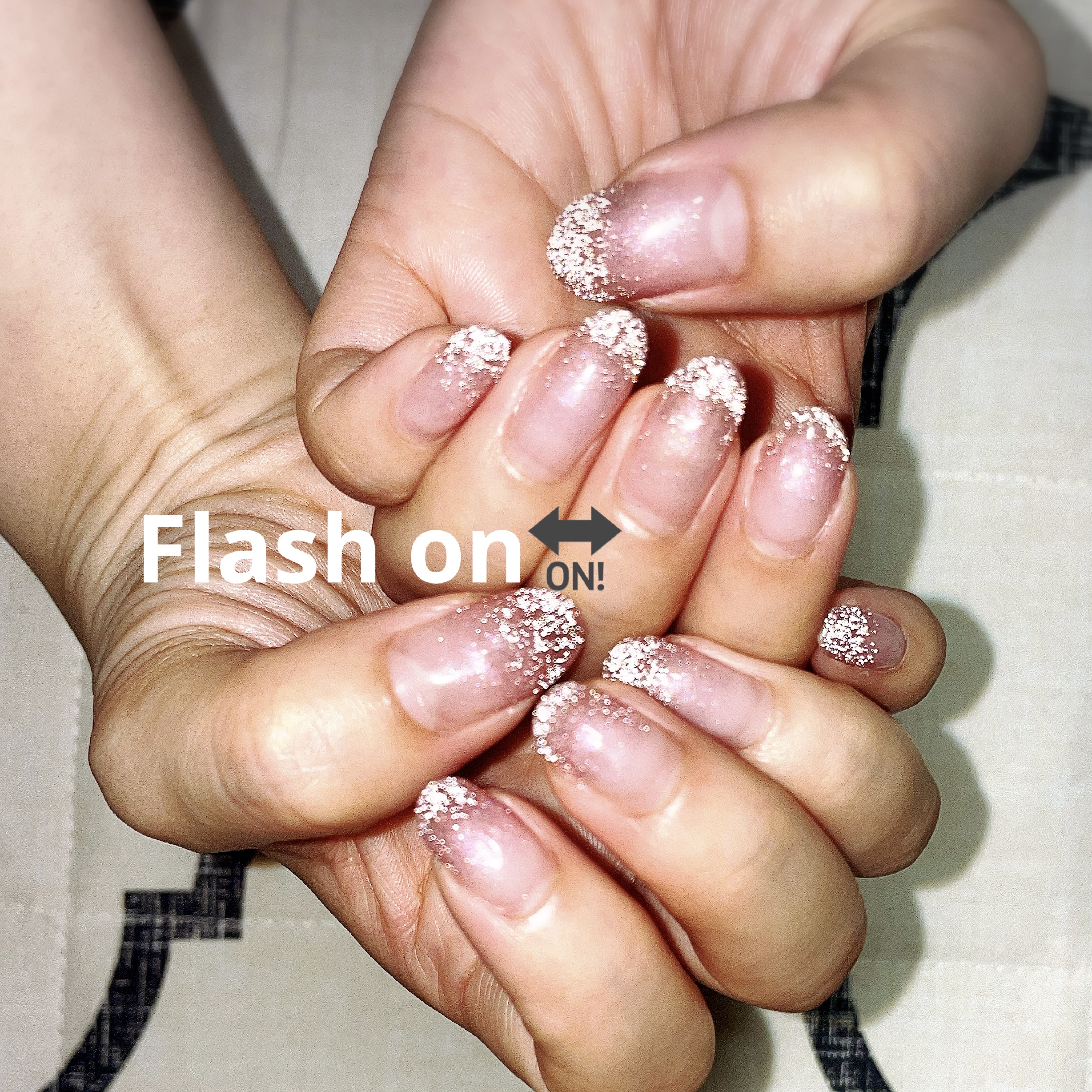 #セルフネイル,#フラッシュネイルのネイルデザイン