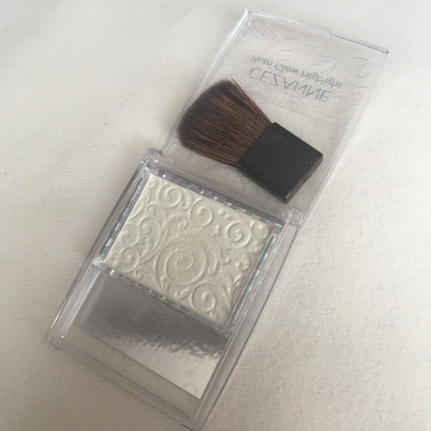 パールグロウハイライト/CEZANNE/パウダーハイライトを使ったクチコミ(1枚目)