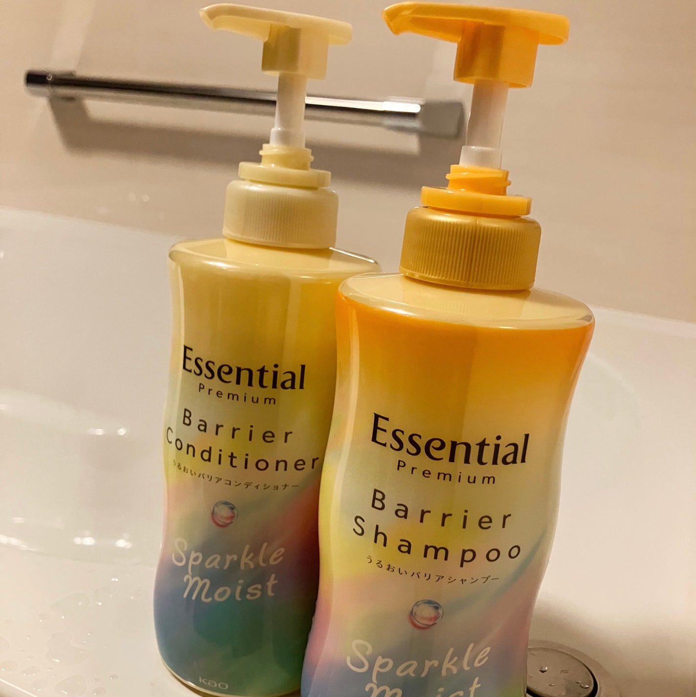 エッセンシャルプレミアム バリアシャンプー・コンディショナー スパークルモイスト/エッセンシャル/市販シャンプーを使ったクチコミ(1枚目)