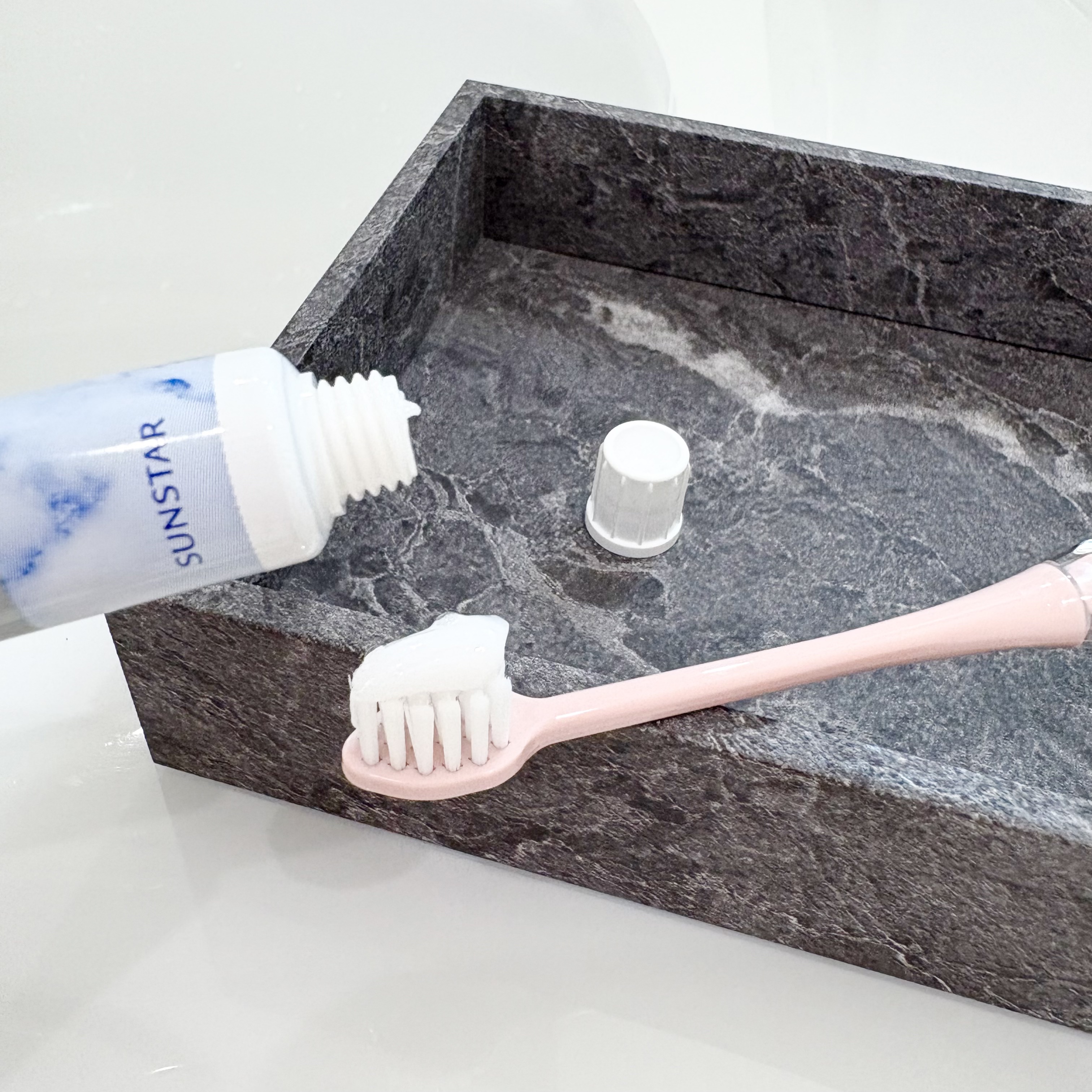 オーラツー プレミアム クレンジングペースト  プレミアムミント/オーラツー/歯磨き粉を使ったクチコミ（2枚目）