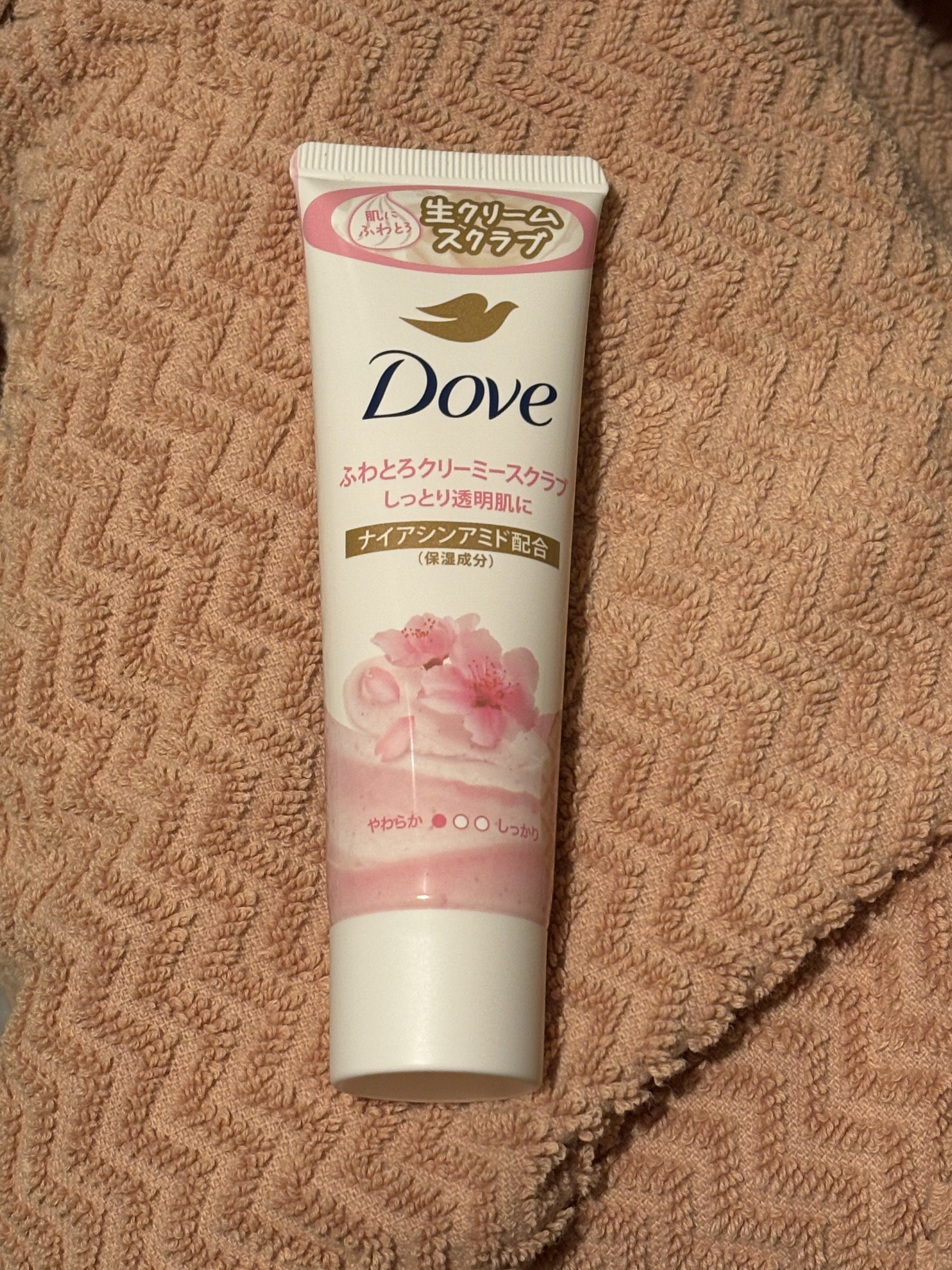 ダヴ ふわとろ クリーミースクラブ サクラ＆ムスク/ダヴ/ボディスクラブを使ったクチコミ（1枚目）