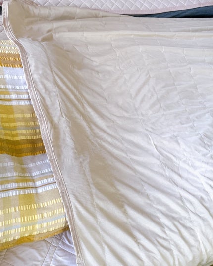 ひとりコスメ部 フォロバ100 on LIPS 「接触冷感 ひんやり&さらさら♪リバーシブルタオルケット!@su..」(4枚目)