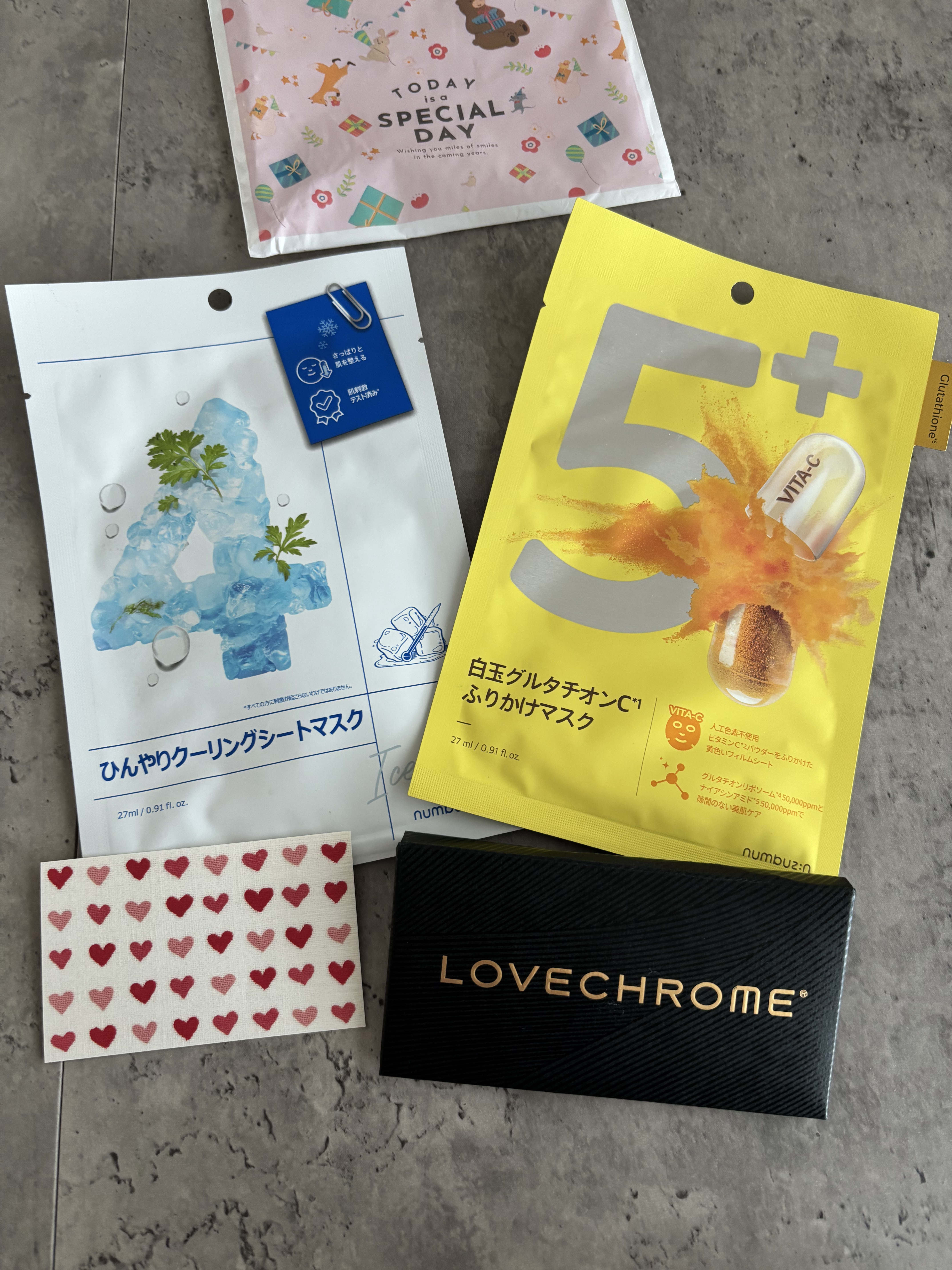 (R)K24GPツキ ゴールド/LOVECHROME/ヘアコームを使ったクチコミ（2枚目）