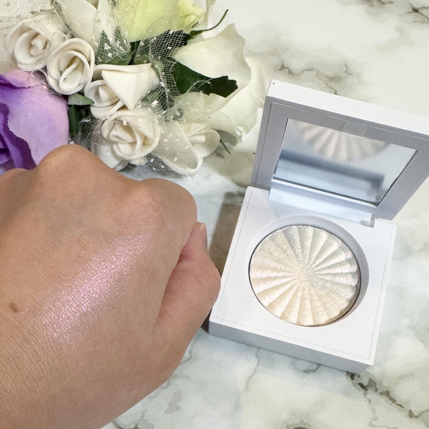 OFRA mini Highlighter/Ofra Cosmetics/パウダーハイライトを使ったクチコミ(3枚目)