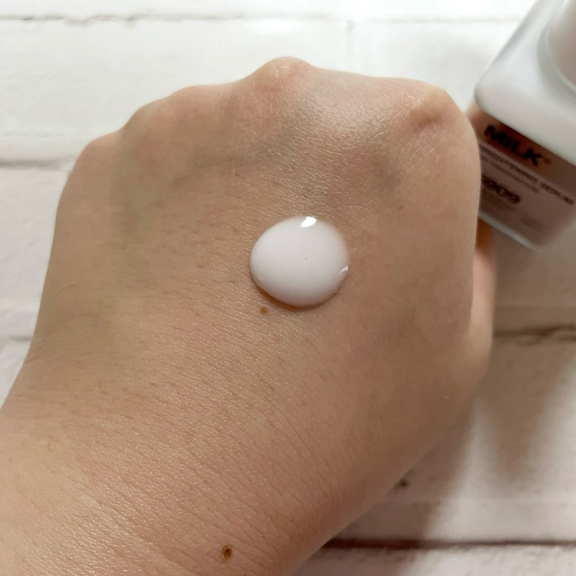 ミルクブライトニングセラム/MEDIHEAL/美容液を使ったクチコミ（3枚目）