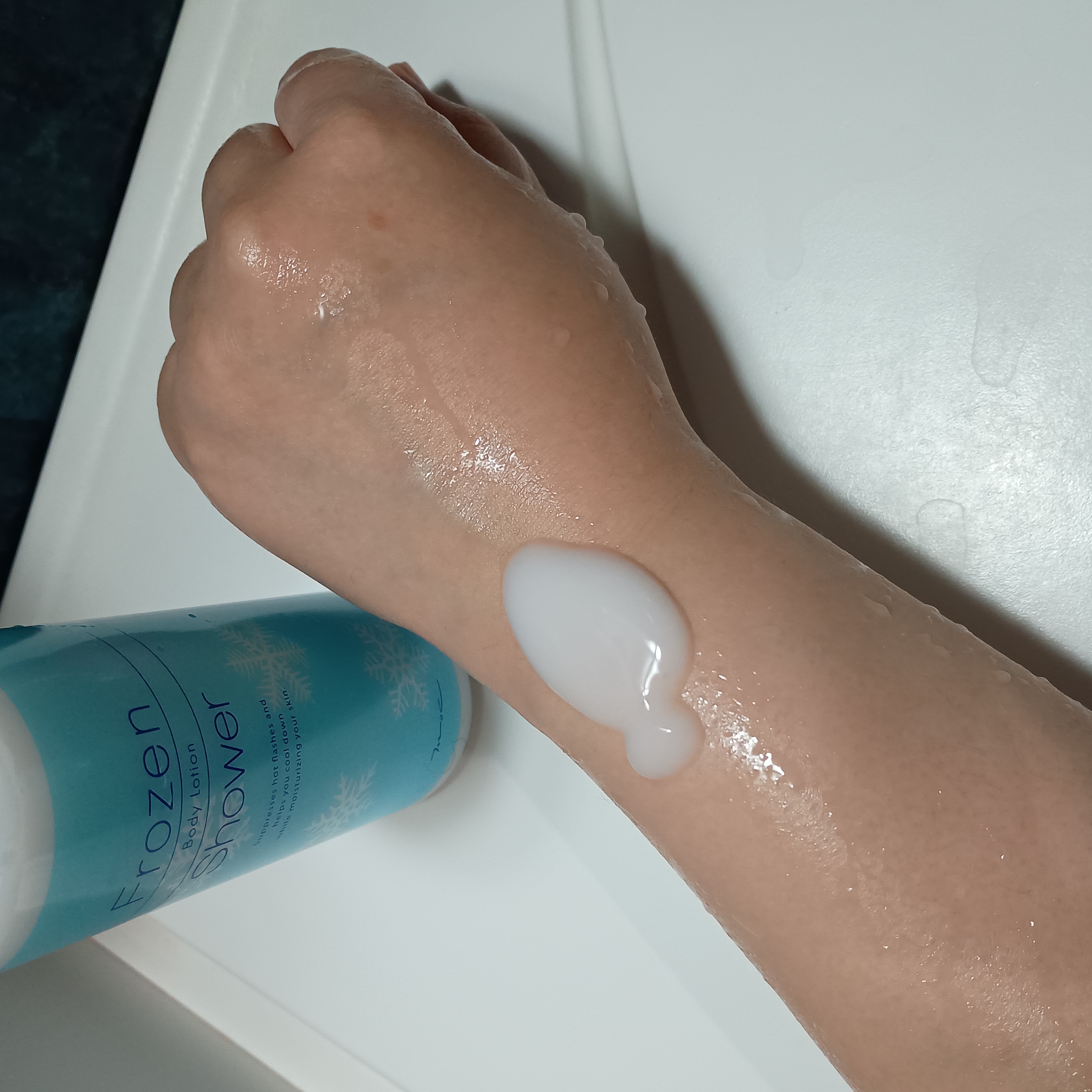 フローズンシャワー/MOC/ボディローションを使ったクチコミ（3枚目）