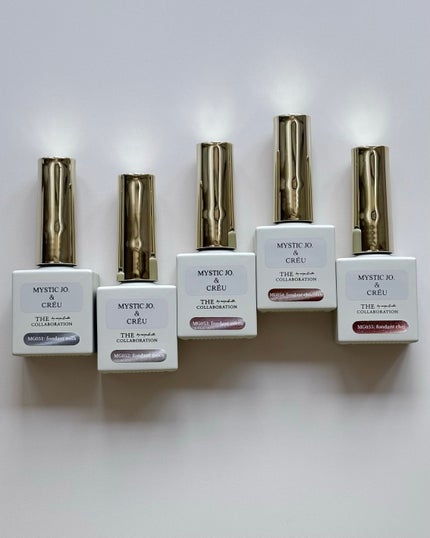 sato 🕊 self nail🫧🤍 on LIPS 「˗ˏˋFONDANTMAGˎˊ˗ フォンダンマグMYSTICJ..」(4枚目)