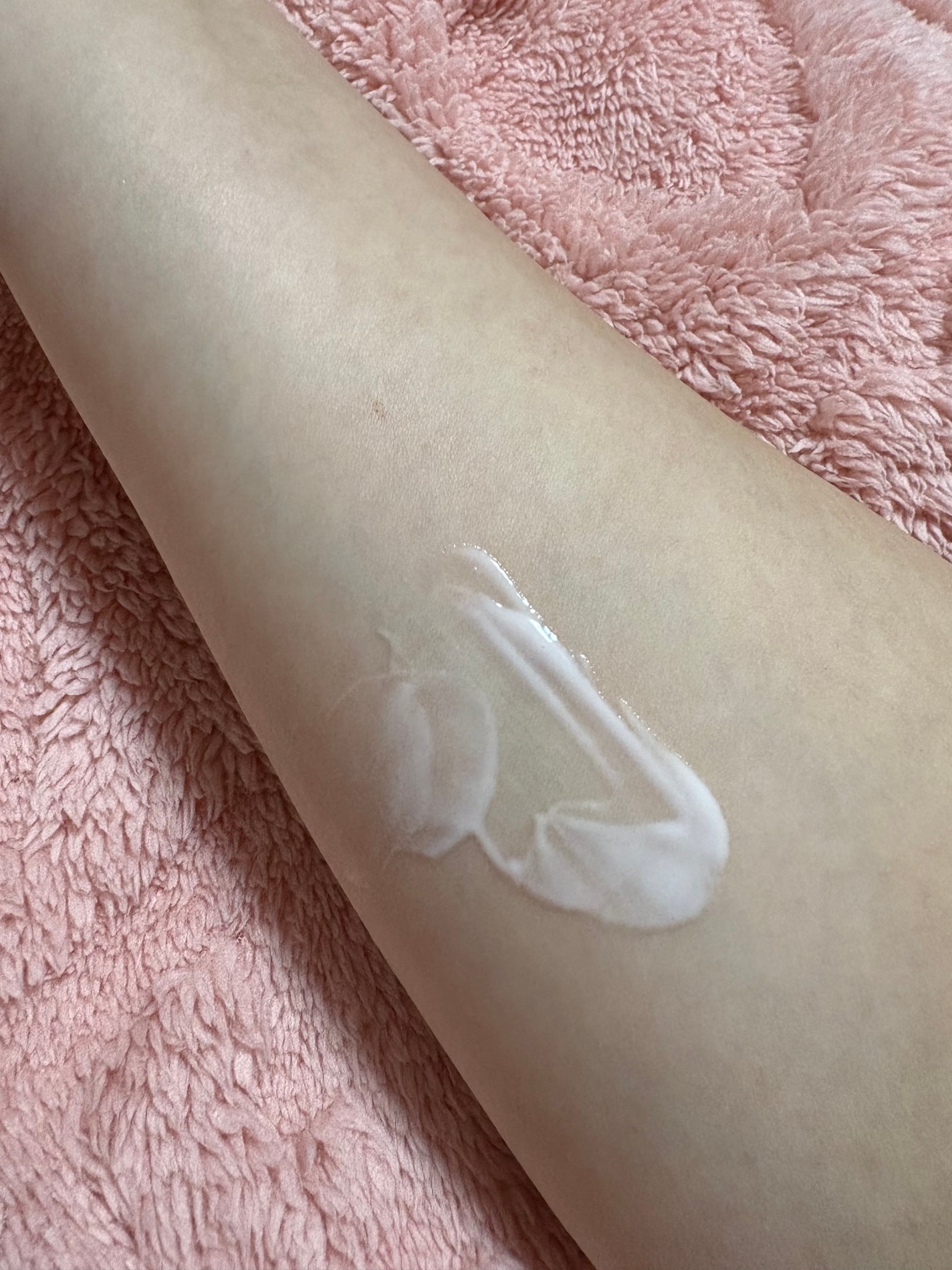 あい on LIPS 「AHRESハイドレクターUVマスク〈日焼け止め美容液〉友人にお..」(2枚目)