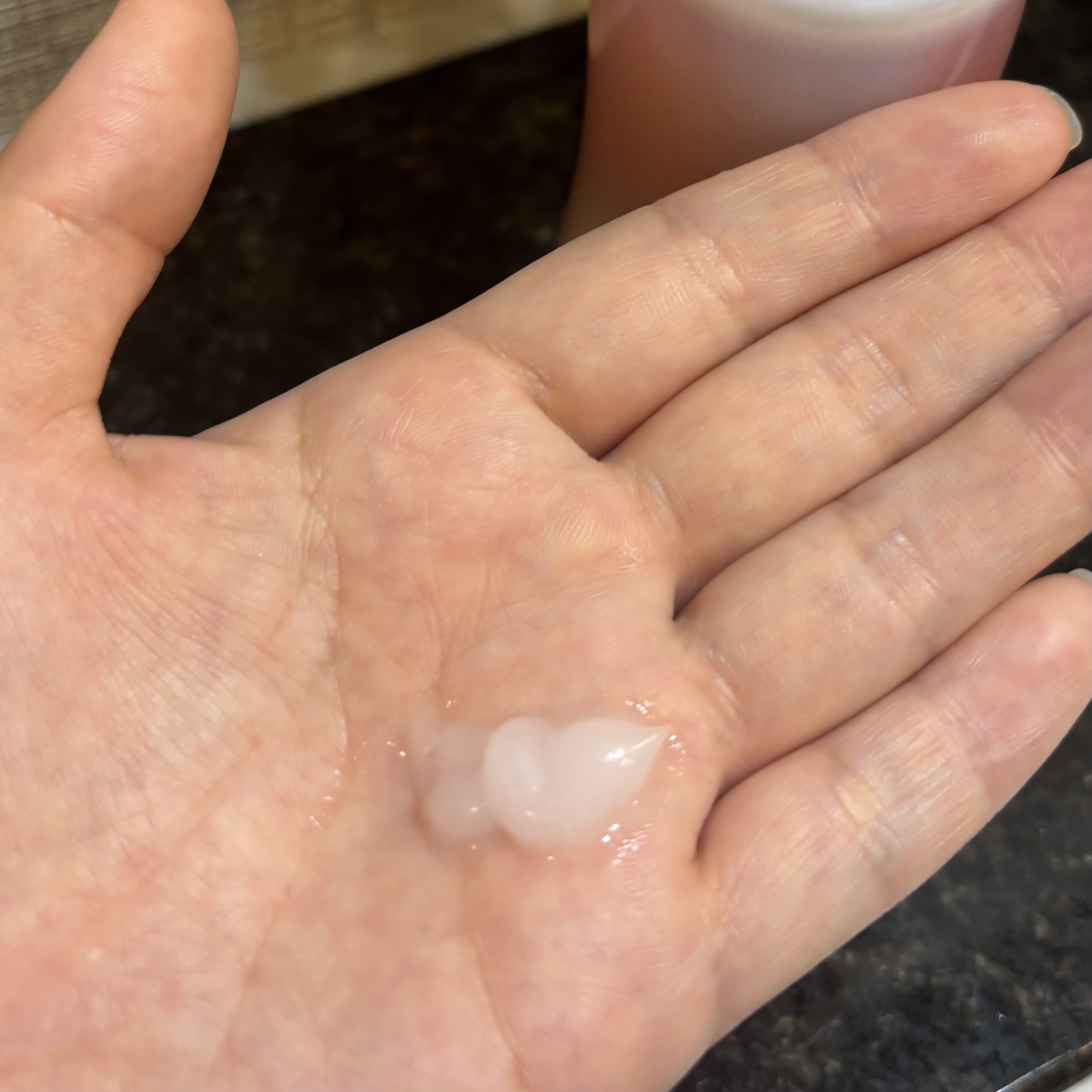 エッセンシャル プレミアム うるりジェリーミルク/エッセンシャル/ヘアミルクを使ったクチコミ（2枚目）