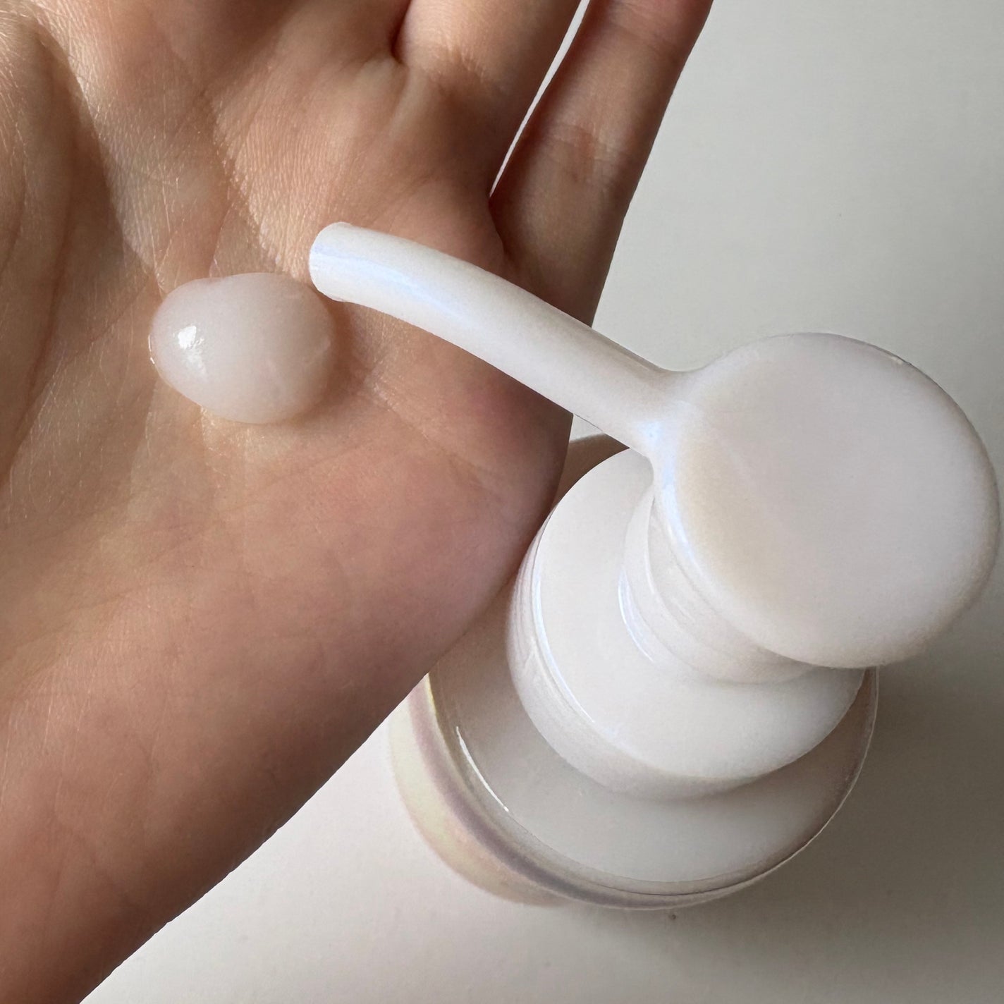 エッセンシャル プレミアム うるりジェリーミルク/エッセンシャル/ヘアミルクを使ったクチコミ(2枚目)