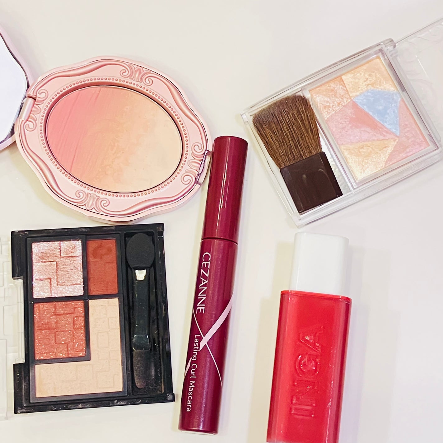 もものもものもものうち on LIPS 「♡ピンクメイク♡♡アイブロウ・アイシャドウ・アイライン♡⚫︎K..」(1枚目)