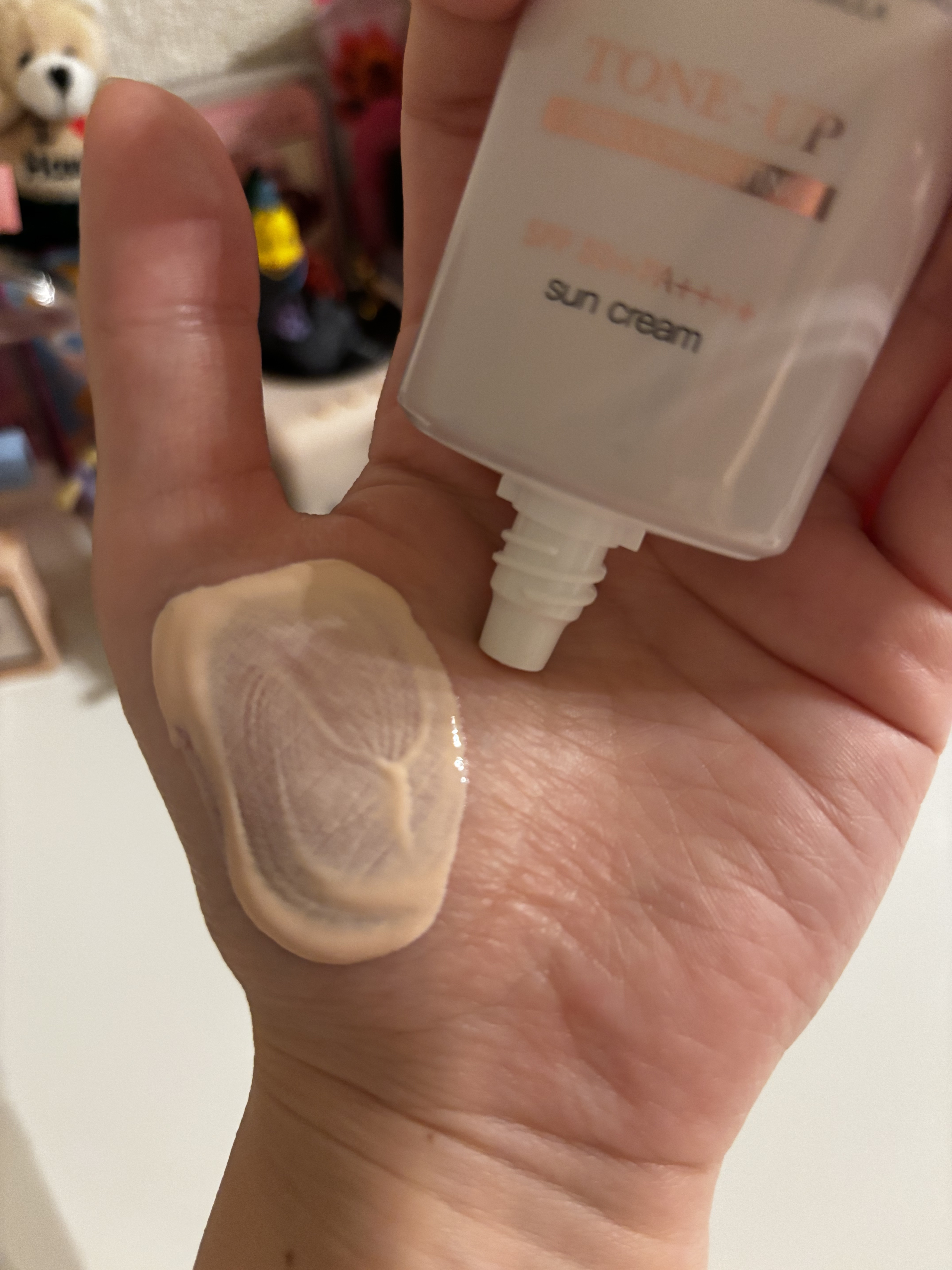 ウォータフルトーンアップサンクリーム/ダルバ/日焼け止めクリームを使ったクチコミ（3枚目）