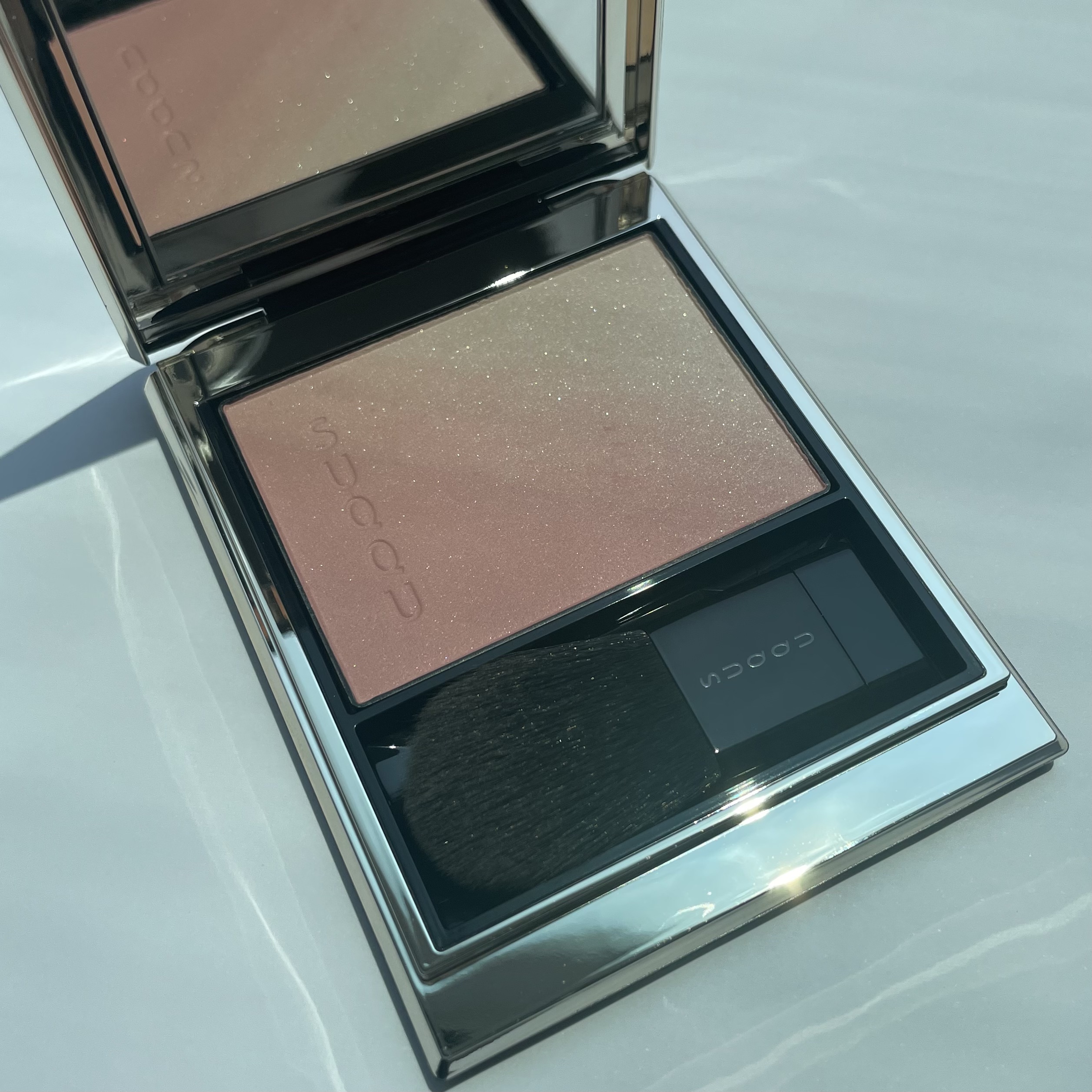 ブラーリング カラー ブラッシュ/SUQQU/パウダーチークを使ったクチコミ（3枚目）