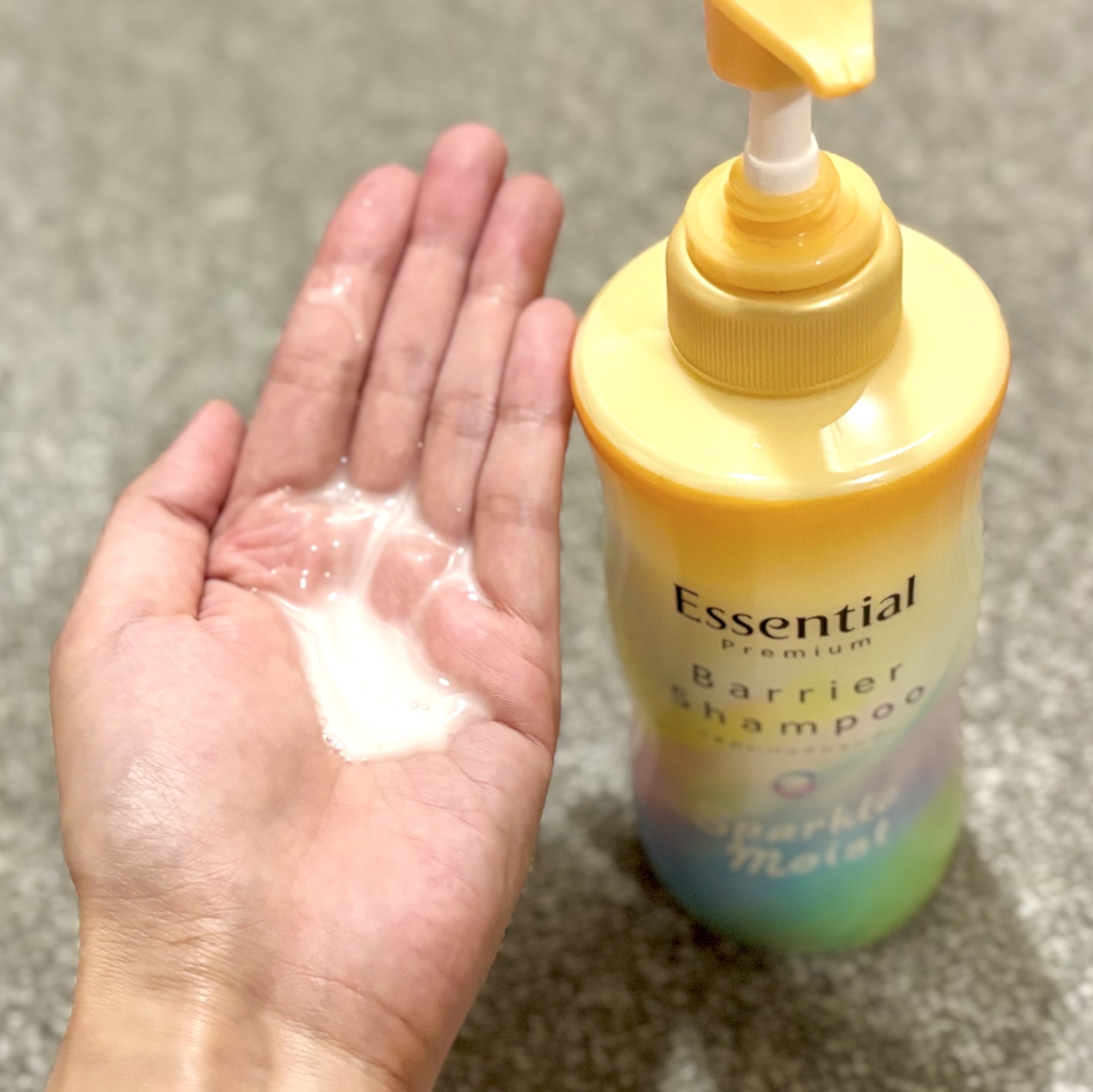 エッセンシャルプレミアム バリアシャンプー・コンディショナー スパークルモイスト/エッセンシャル/市販シャンプーを使ったクチコミ（3枚目）