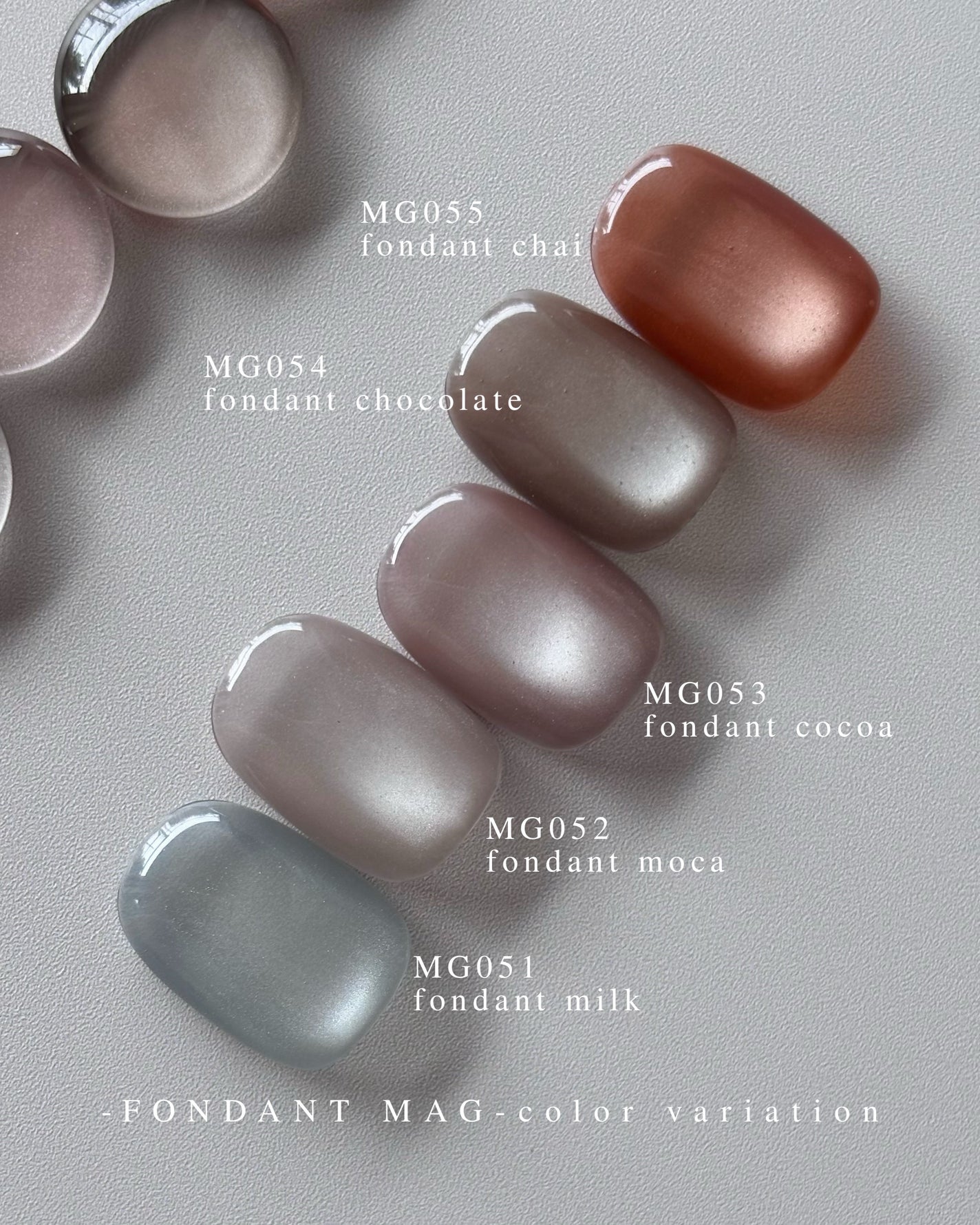 sato 🕊 self nail🫧🤍 on LIPS 「˗ˏˋFONDANTMAGˎˊ˗ フォンダンマグMYSTICJ..」(2枚目)