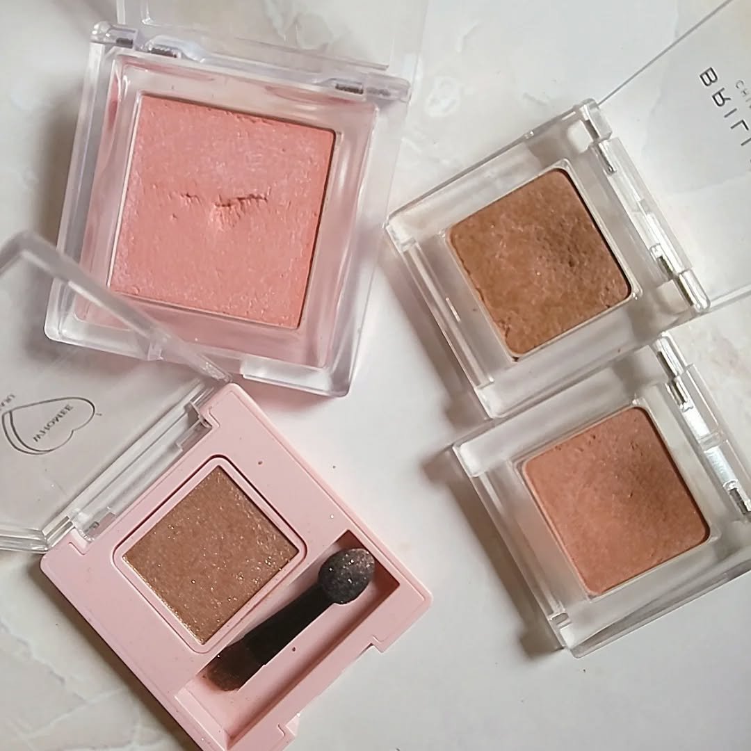 フーミー シングルラメシャドウ/WHOMEE/単色アイシャドウを使ったクチコミ（2枚目）