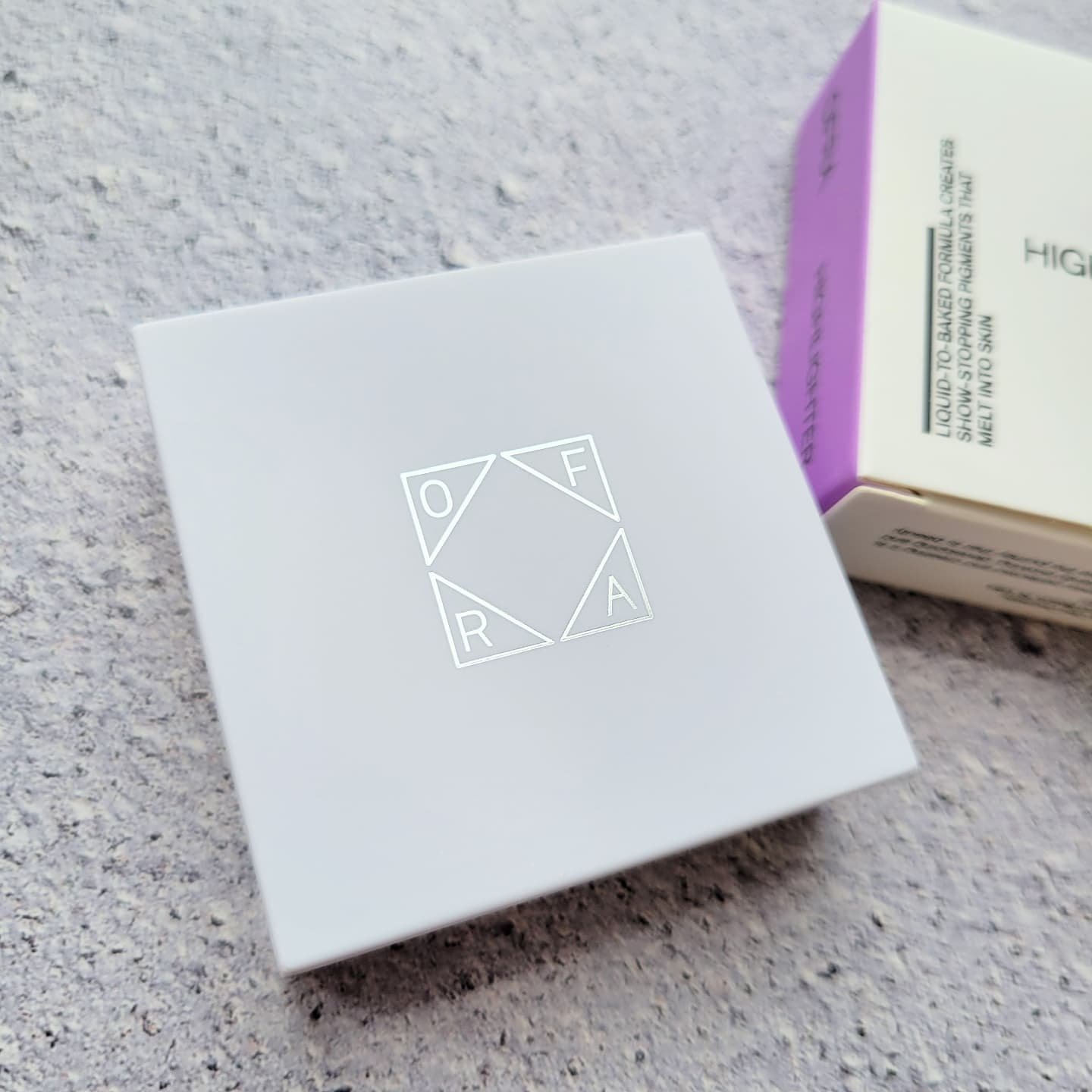 OFRA mini Highlighter/Ofra Cosmetics/パウダーハイライトを使ったクチコミ（2枚目）