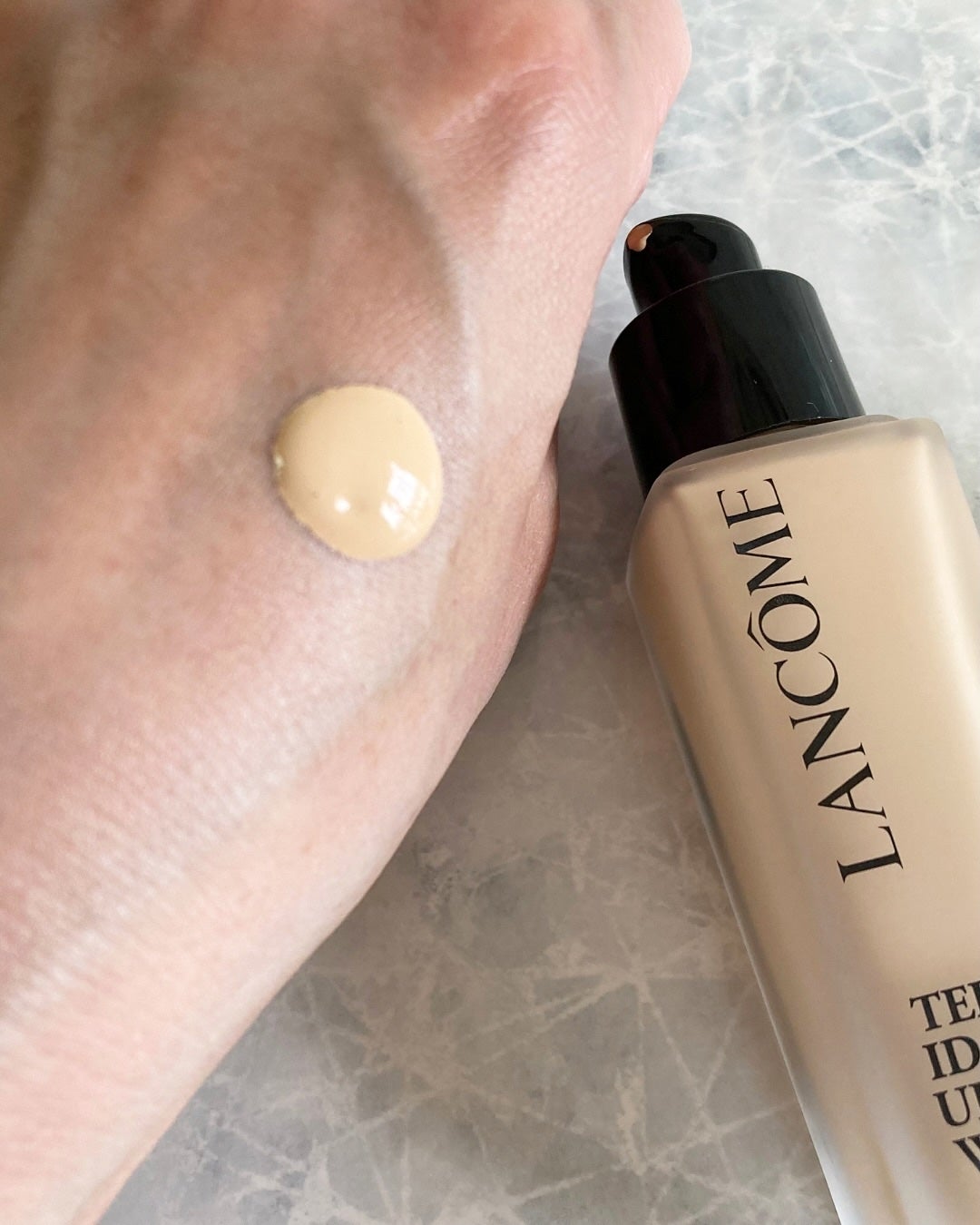 タンイドル ウルトラ ウェア リキッド N/LANCOME/リキッドファンデーションを使ったクチコミ(2枚目)