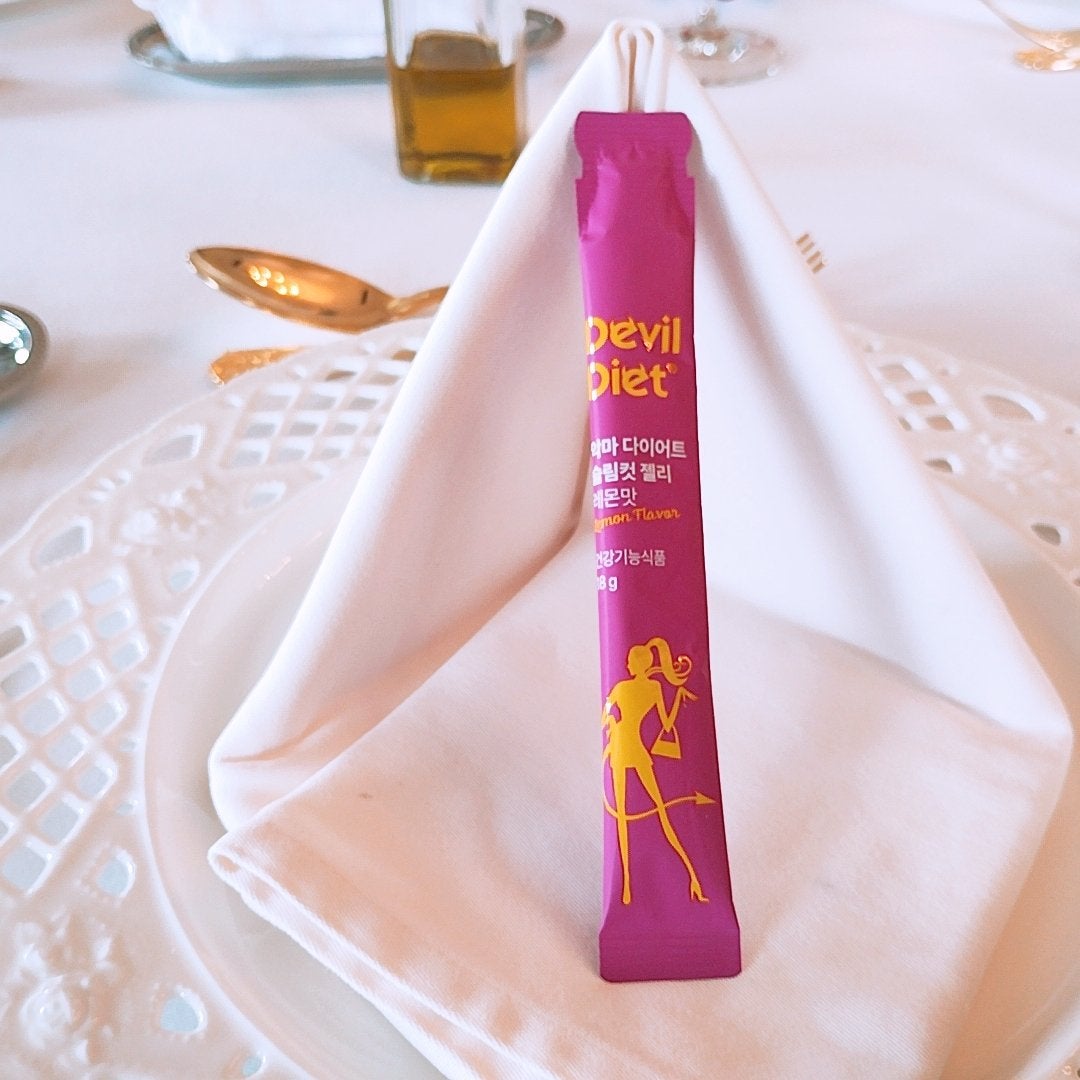 mcgroupakiko on LIPS 「義母よりご招待頂き、日差しの入る明るい窓辺の個室で美味しいもの..」(4枚目)