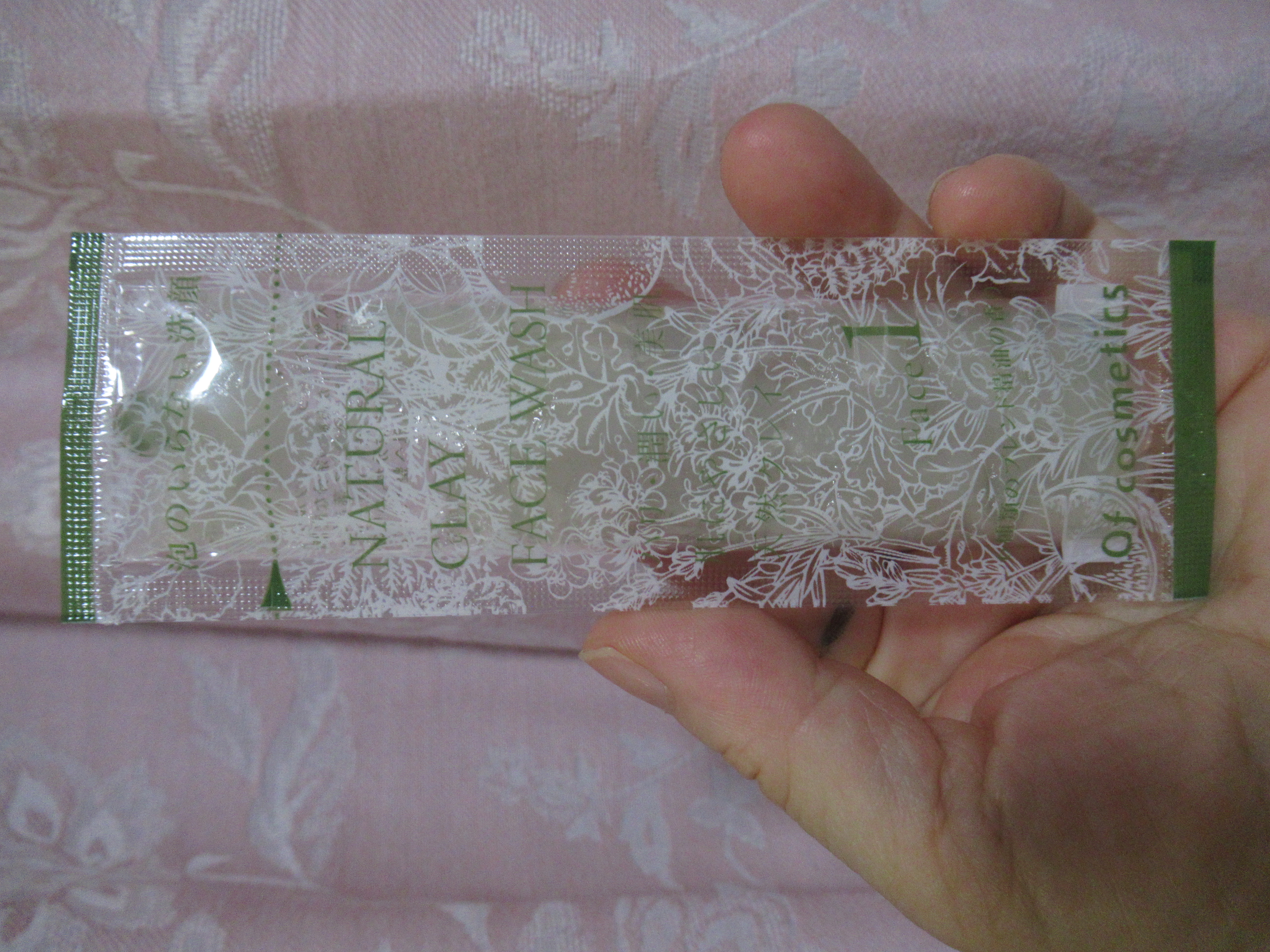 モイスチャークレンジングミルク・F0/オブ・コスメティックス/ミルククレンジングを使ったクチコミ（3枚目）